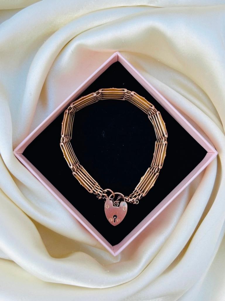*Antique 9ct Gold Gate Bracelet with Heart Padlock - 4