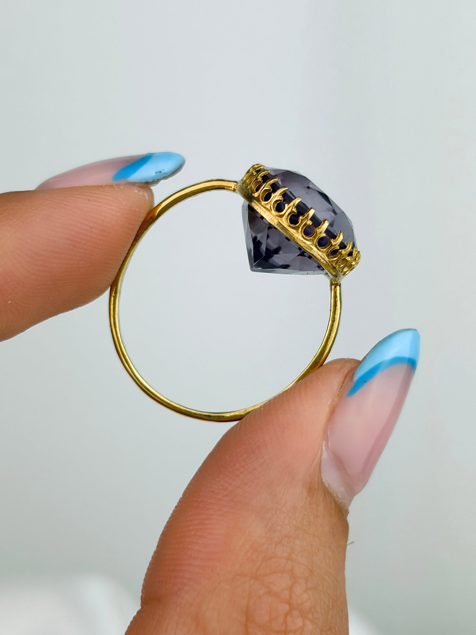 Antique Large Amethyst Solitaire Ring in Gold - 6