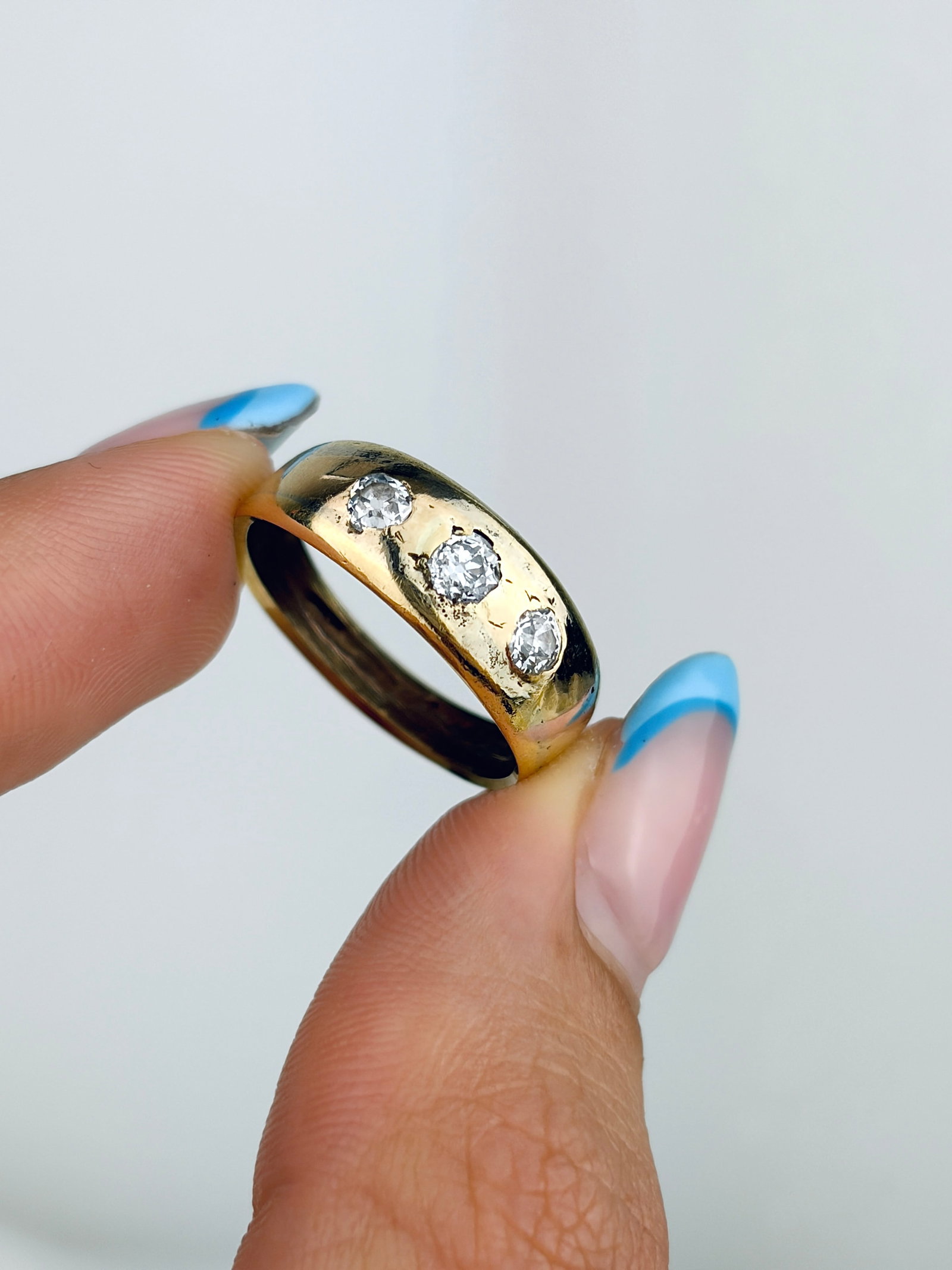 Antique Gold Diamond 3 Stone Ring - 5