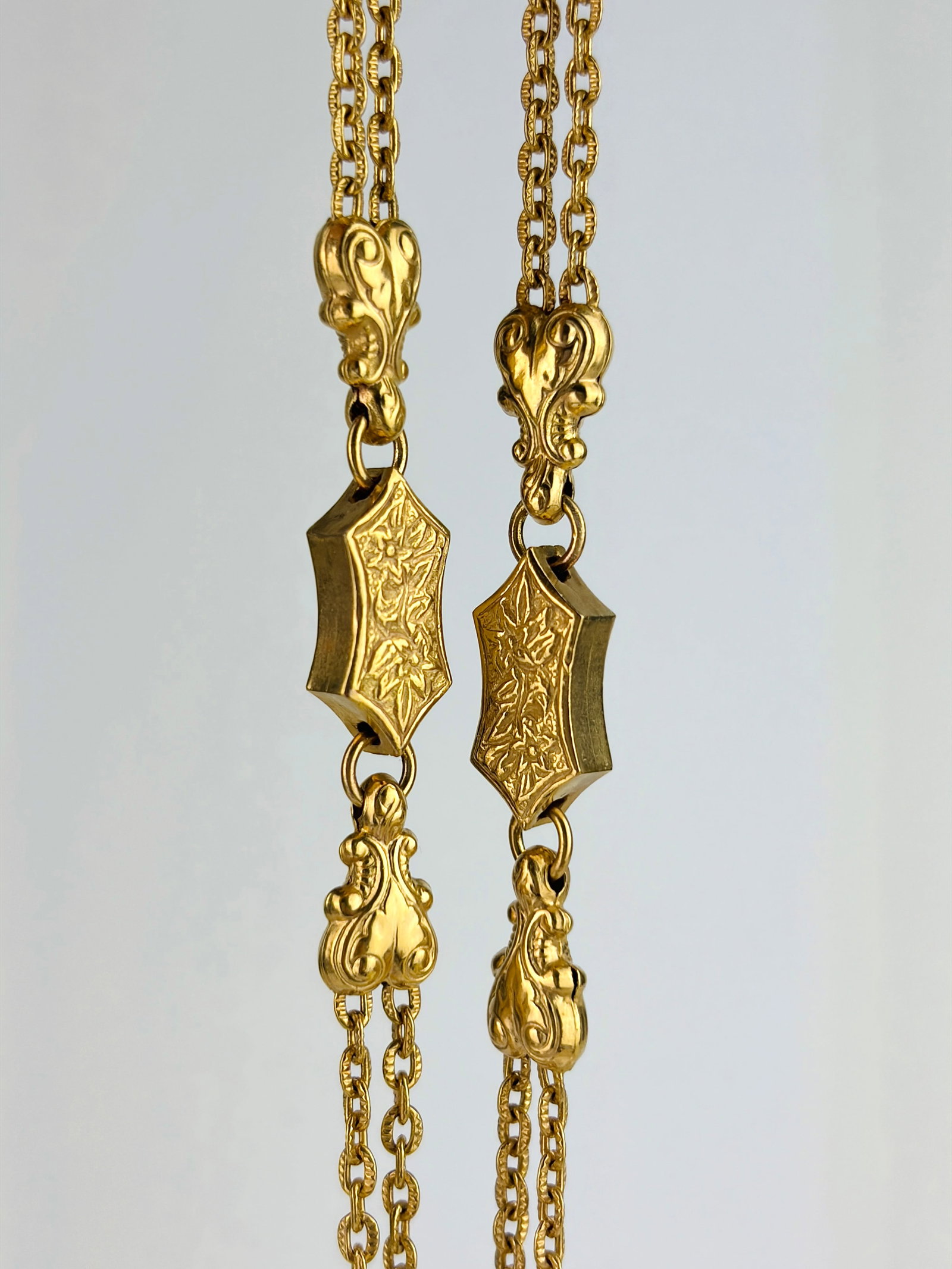 Wonderful 9ct Yellow Gold Tassel Pendant Chain - 2