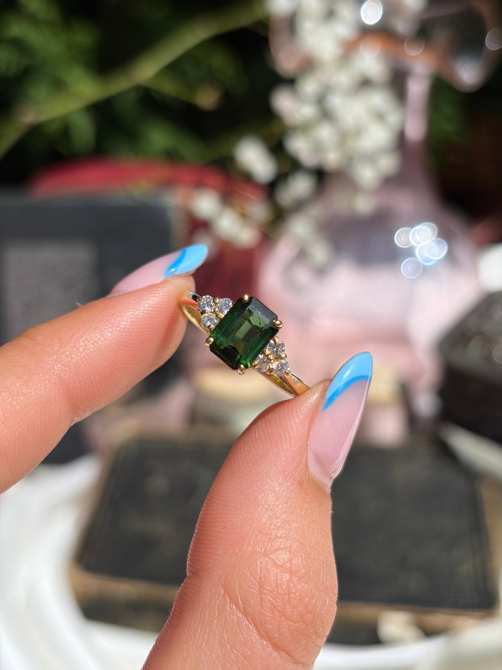 18ct Yellow Gold Green Tourmaline And Diamond Ring - 2