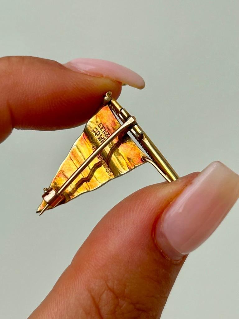 Collectors- 9ct Gold Enamel Flag Brooch - Benzie Cowes - 4
