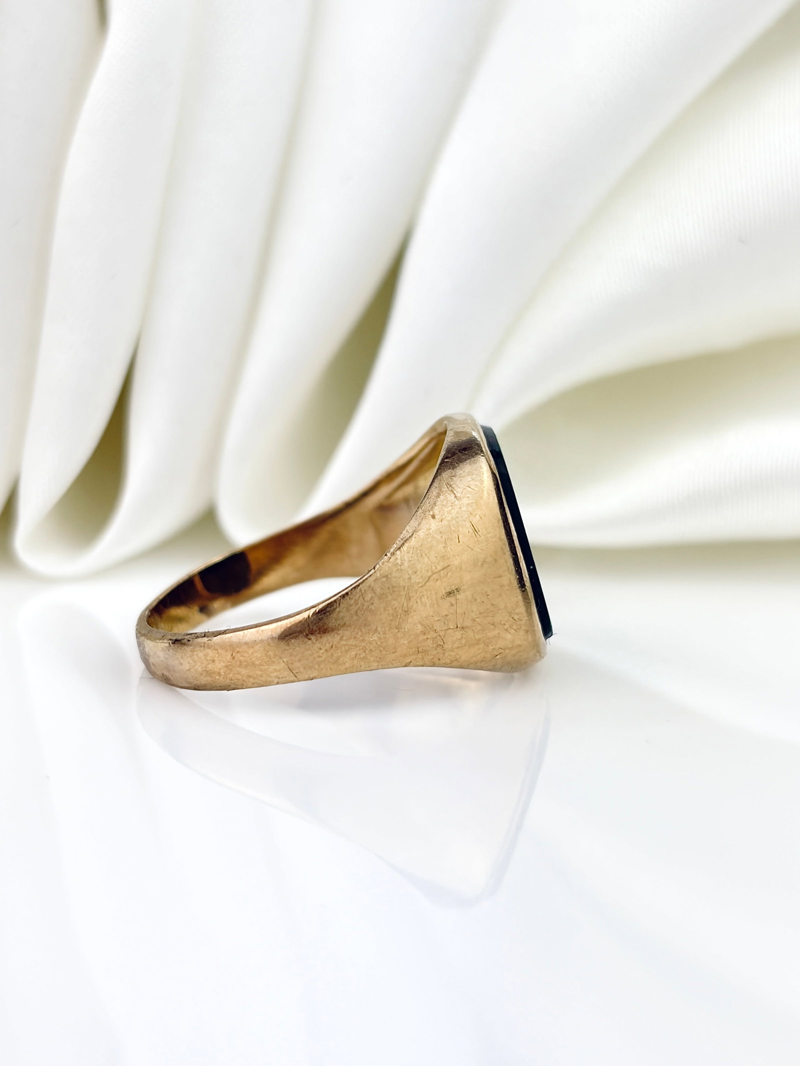 LARGE VINTAGE 9CT YELLOW GOLD BLOODSTONE SIGNET RING - 2