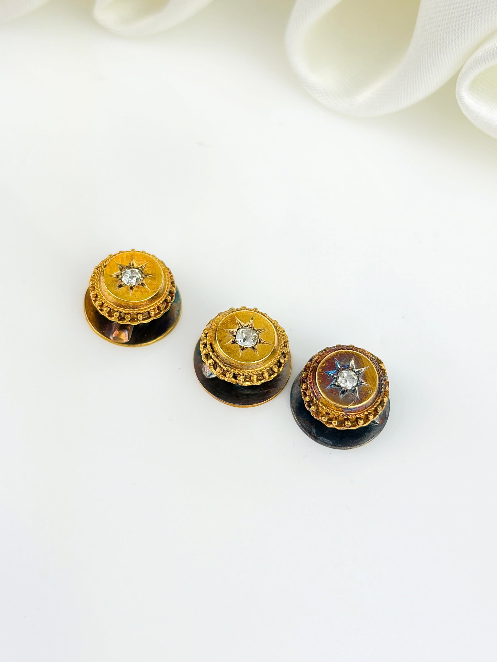 ANTIQUE BOXED 18CT YELLOW GOLD DIAMOND STAR DESIGN DRESS STUDS - 4