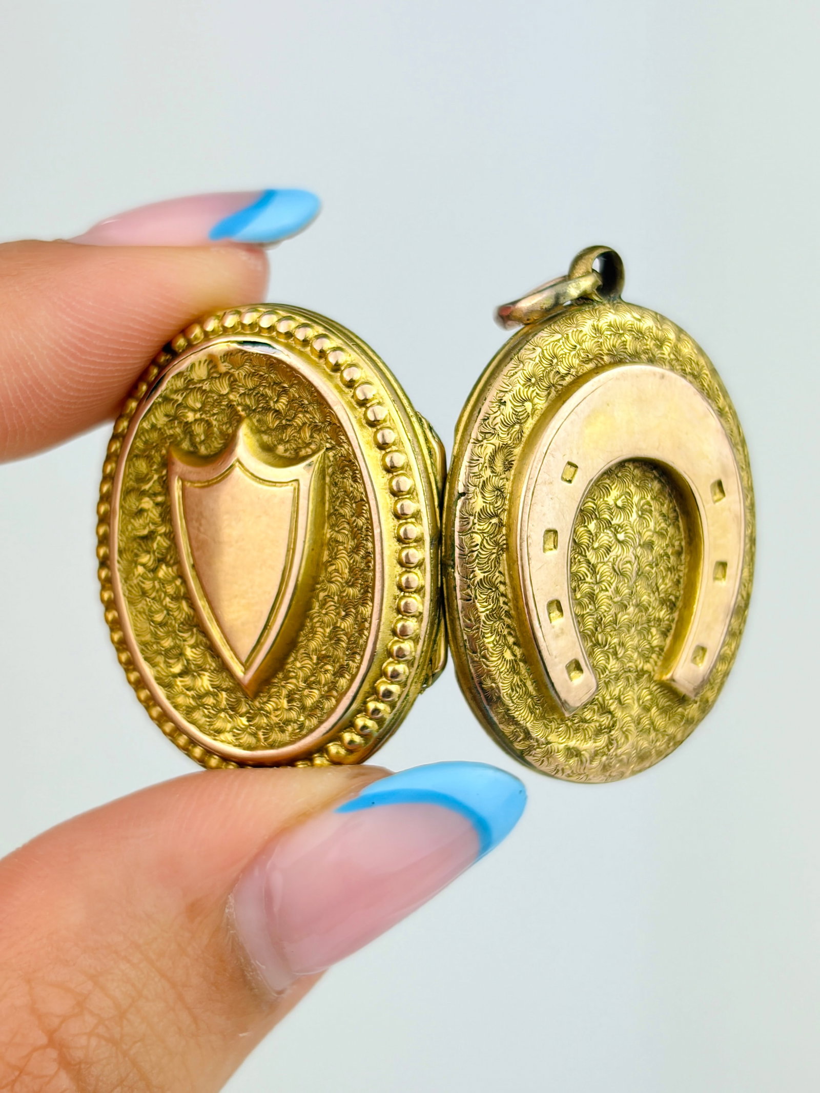 Antique Shield and Horseshoe Double Sided Locket Pendant 9ct Gold B&F - 3