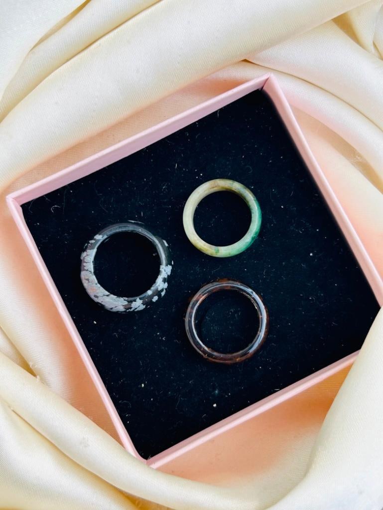 Mixed Lot of Carved Dress Rings charming mixed lot of rings - 2