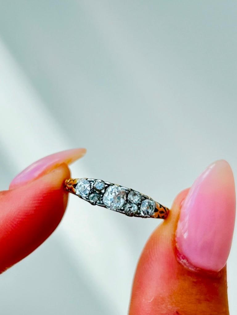 Antique 18ct Yellow Gold Diamond Ring - 95pts Total - 3