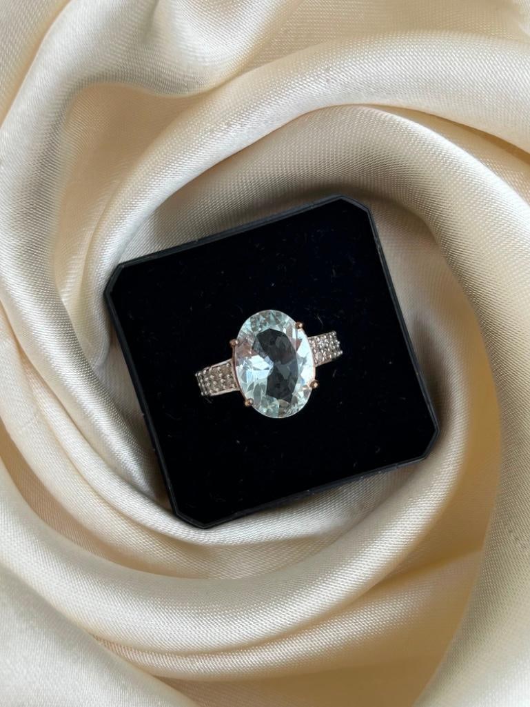 Sweet 9ct Gold Aquamarine and Diamond Ring - 4