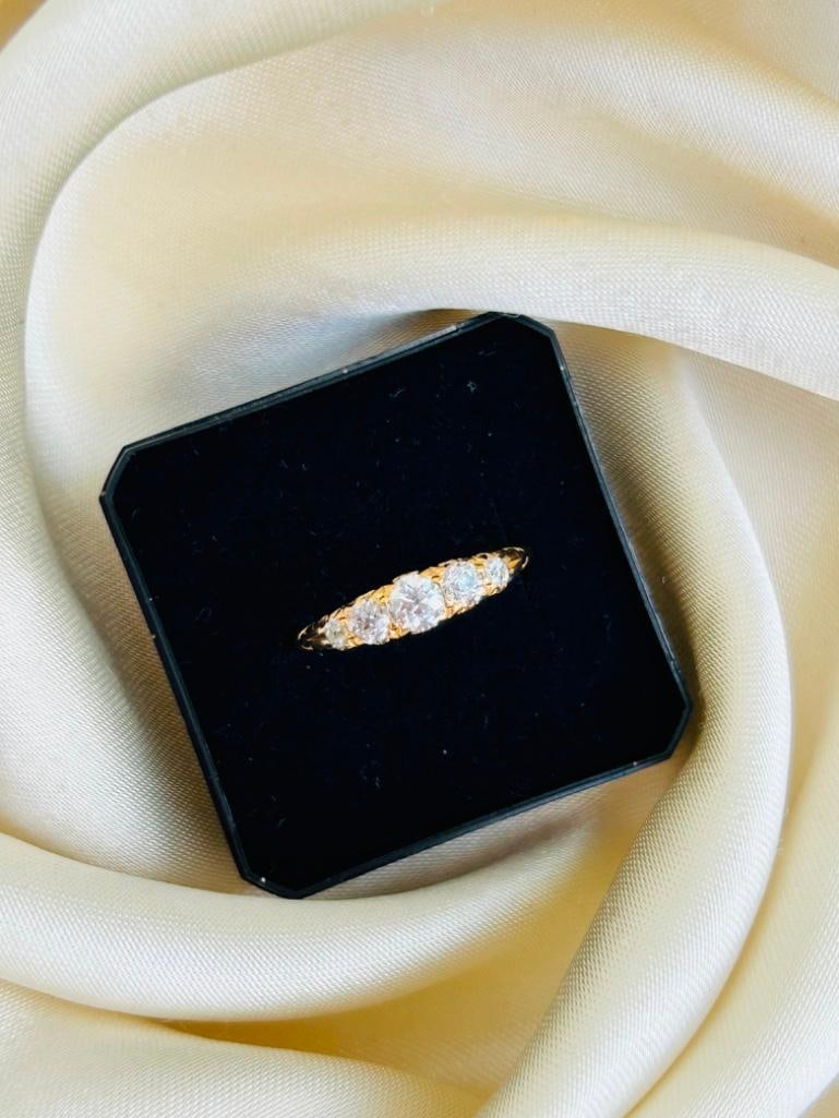 Antique 18ct Yellow Gold Diamond 5 Stone Ring - 80pts Total - 4