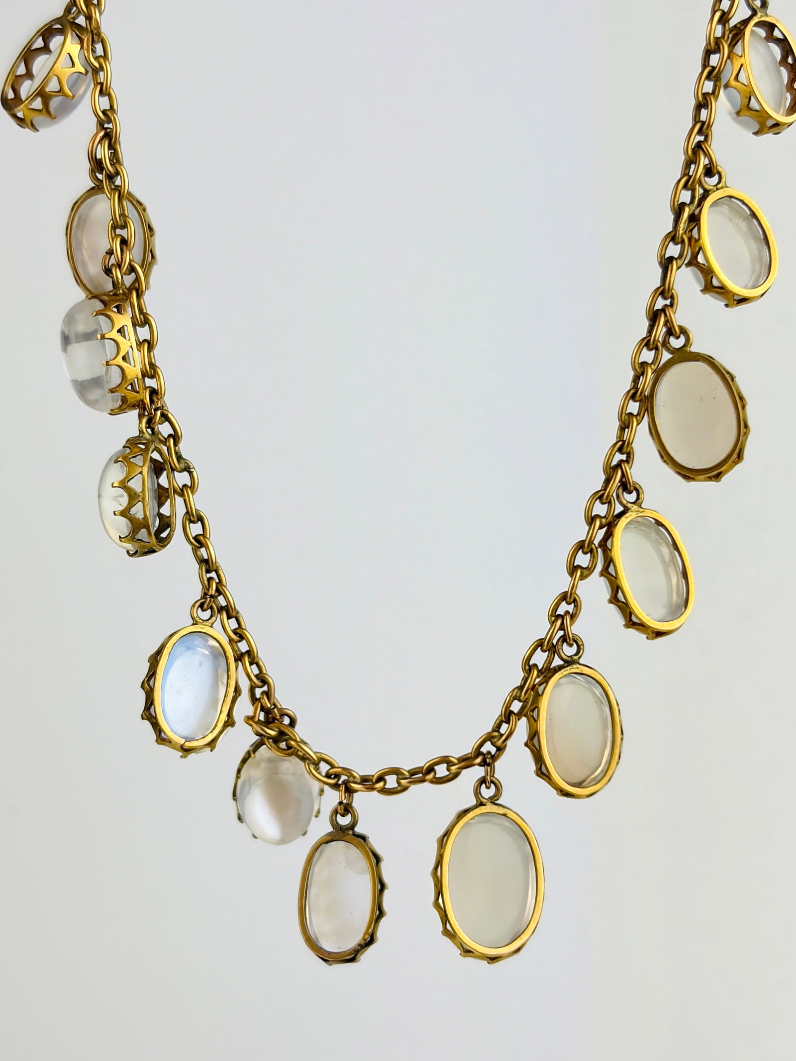 Antique Blue Moonstone Drops Necklace In 9ct Yellow Gold - 4