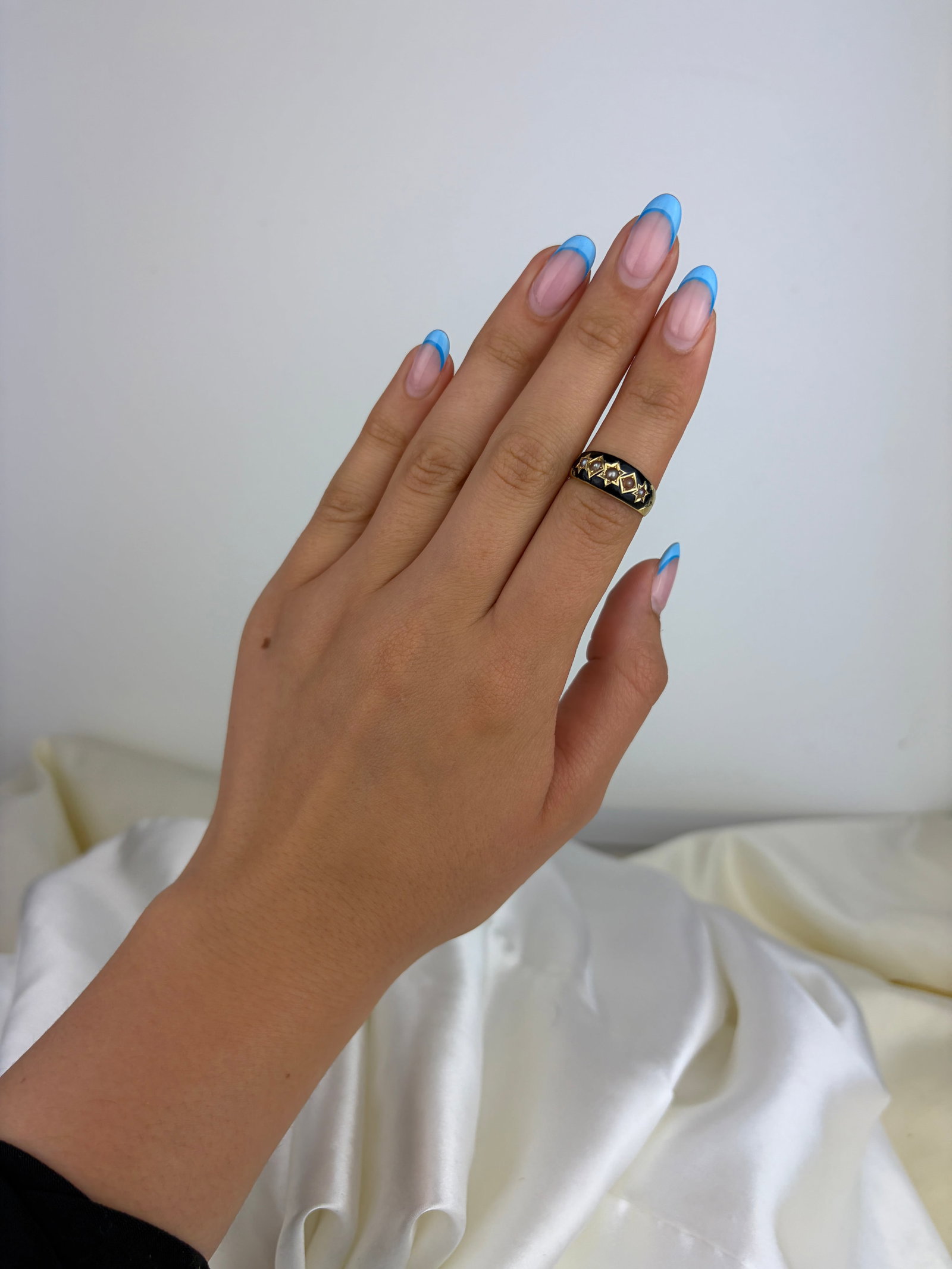 Chunky Antique 15ct Yellow Gold Pearl Star Locket Back Mourning Band Ring - 7