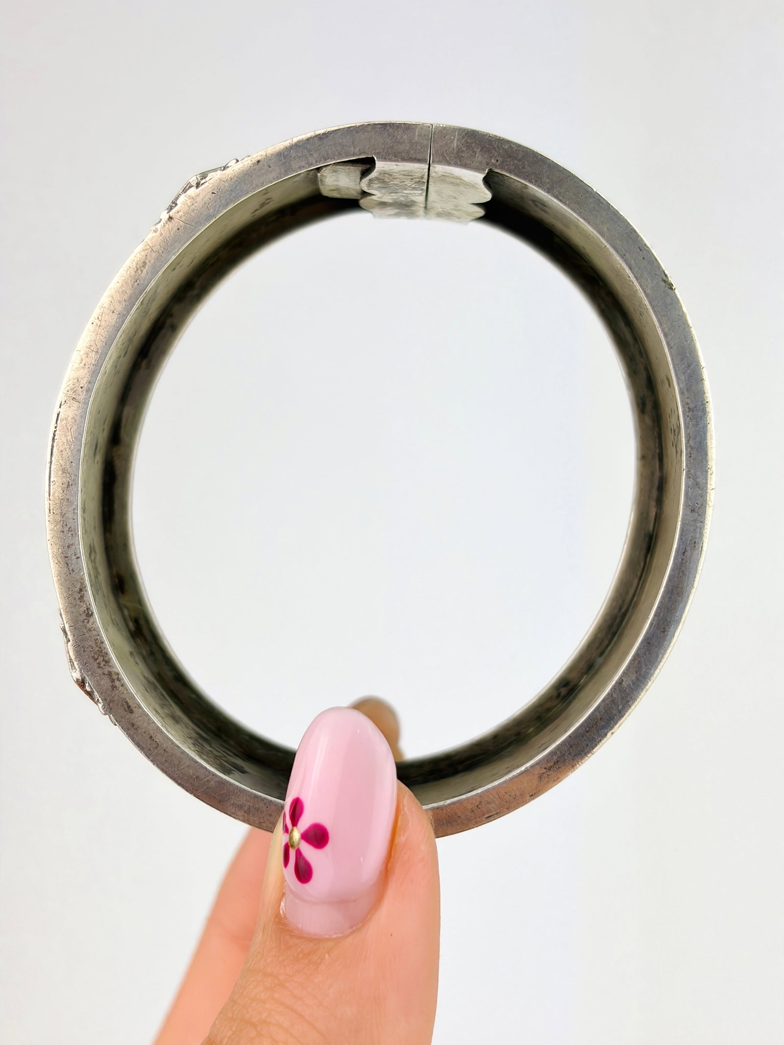 CHUNKY ANTIQUE VICTORIAN FLORAL SILVER BANGLE WITH GOLD OVERLAY - 2