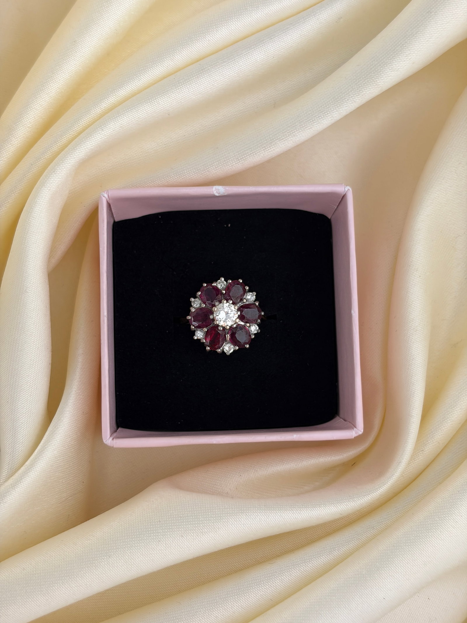 chunky 18ct yellow gold ruby and diamond cluster / flower ring - 7