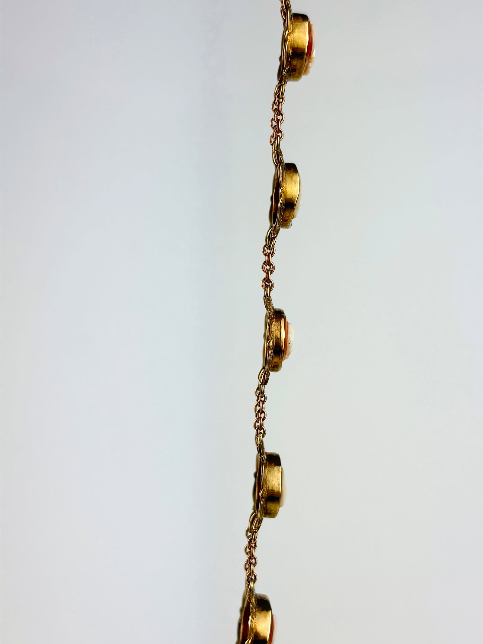 VINTAGE 9CT YELLOW GOLD ORNATE CAMEO BRACELET - 2