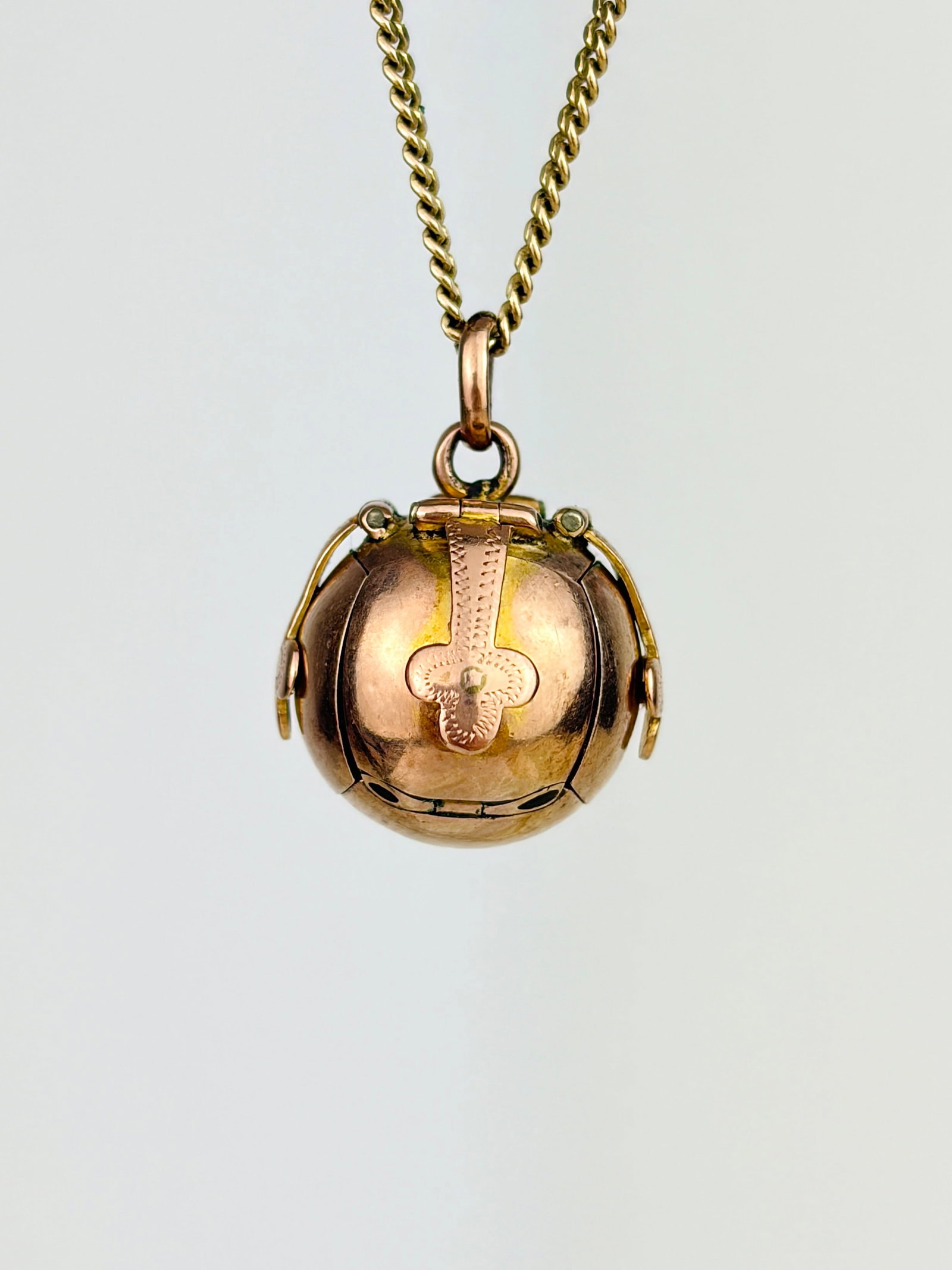 MASONIC OPENING ORB/CROSS PENDANT IN 9CT GOLD AND SILVER - 2
