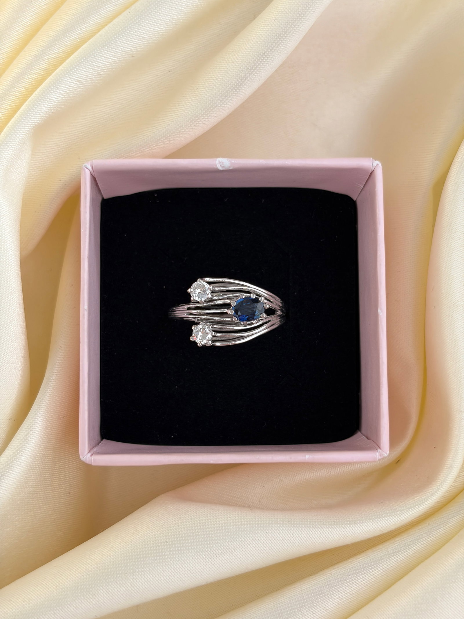 White Gold Sapphire and Diamond Unusual 3 Stone Twist Ring - 7
