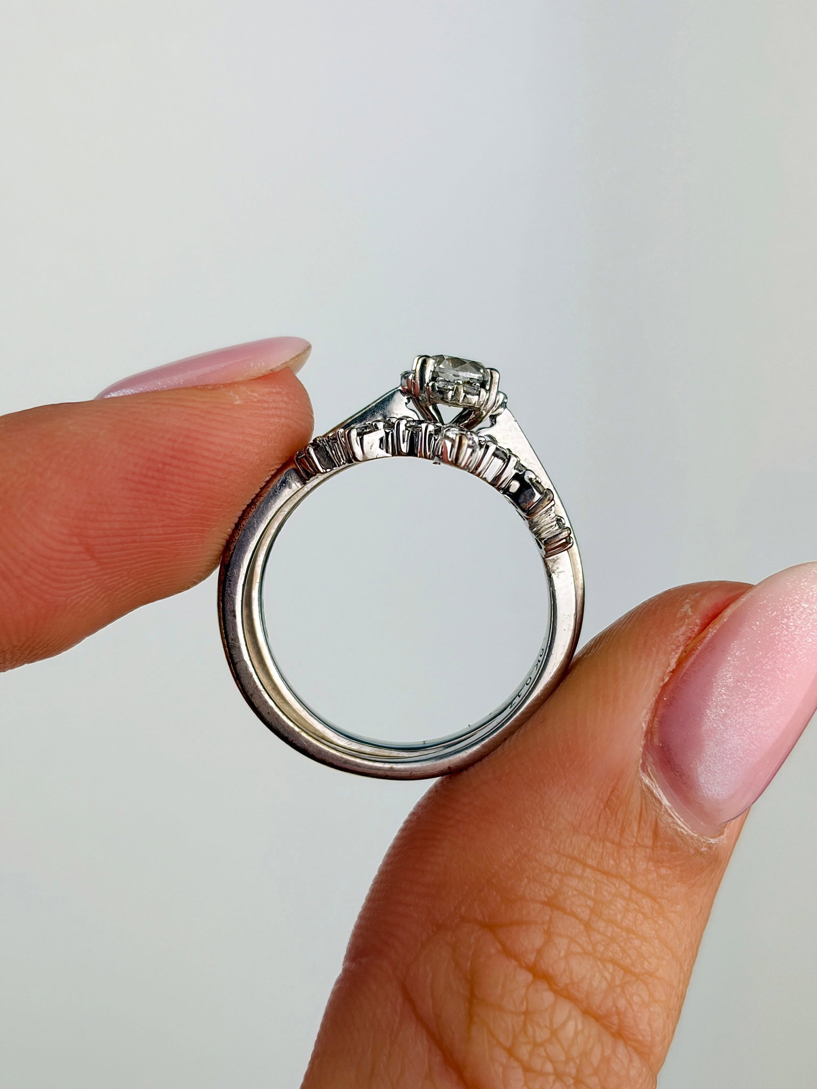 2 diamond rings complete with paperwork and certificates - 8