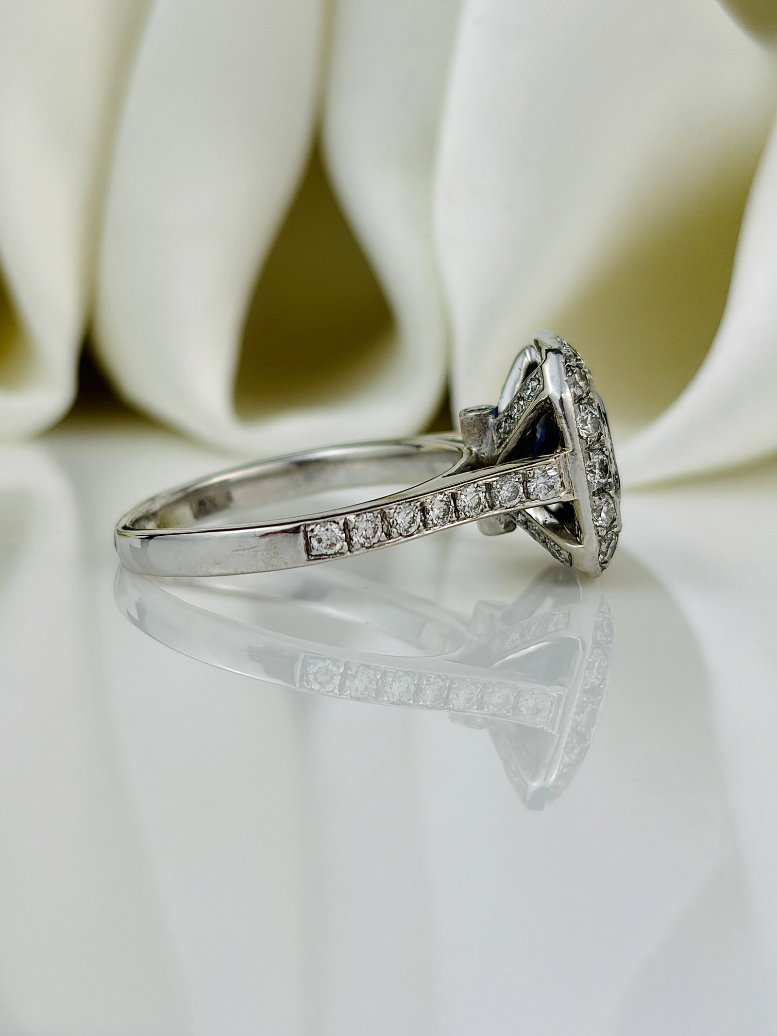 Vintage Sapphire and Diamond Encrusted 18ct White Gold Panel Ring - 2