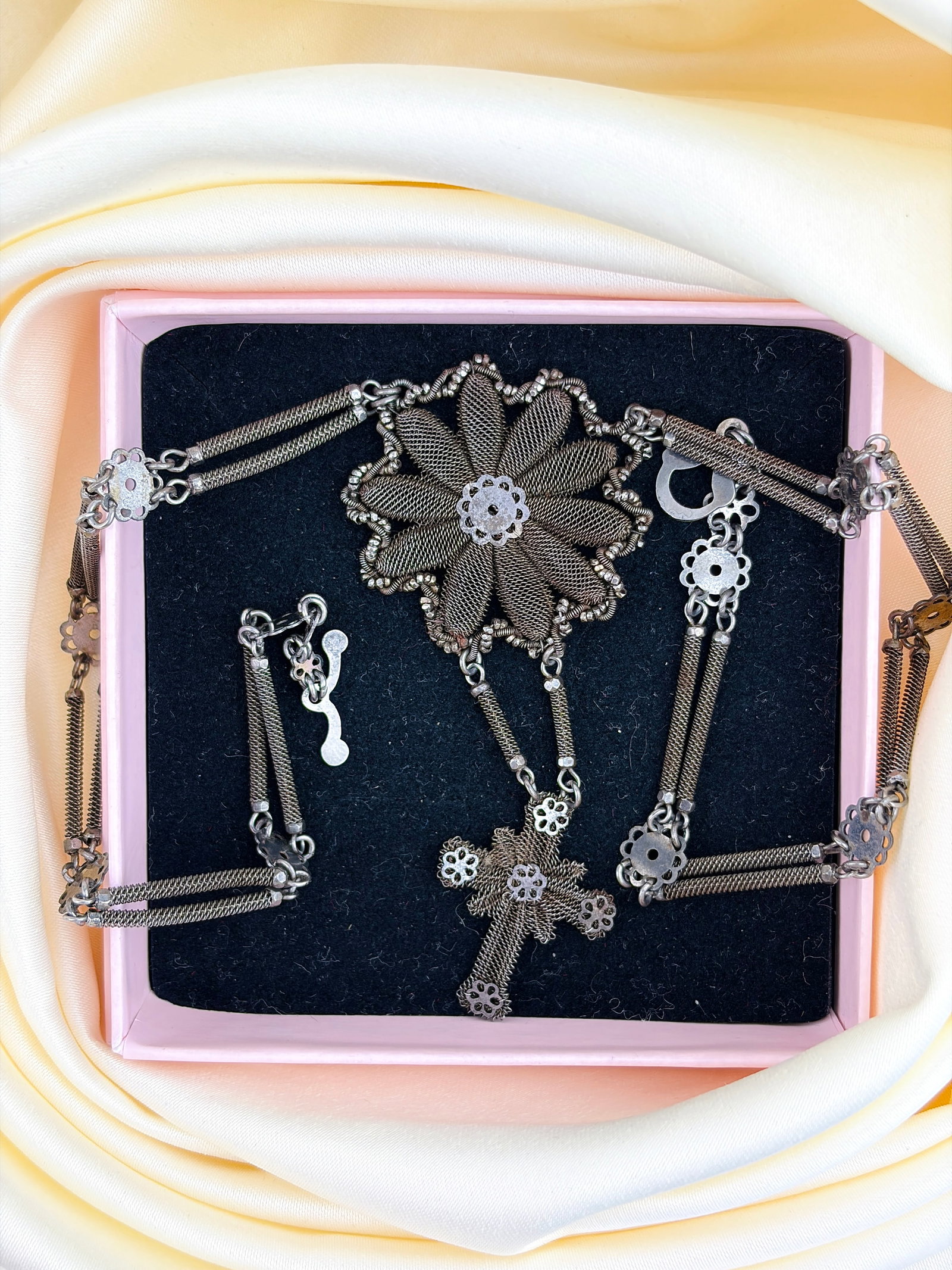 GEORGIAN SILESIAN WIREWORK CROSS AND CHAIN - 7