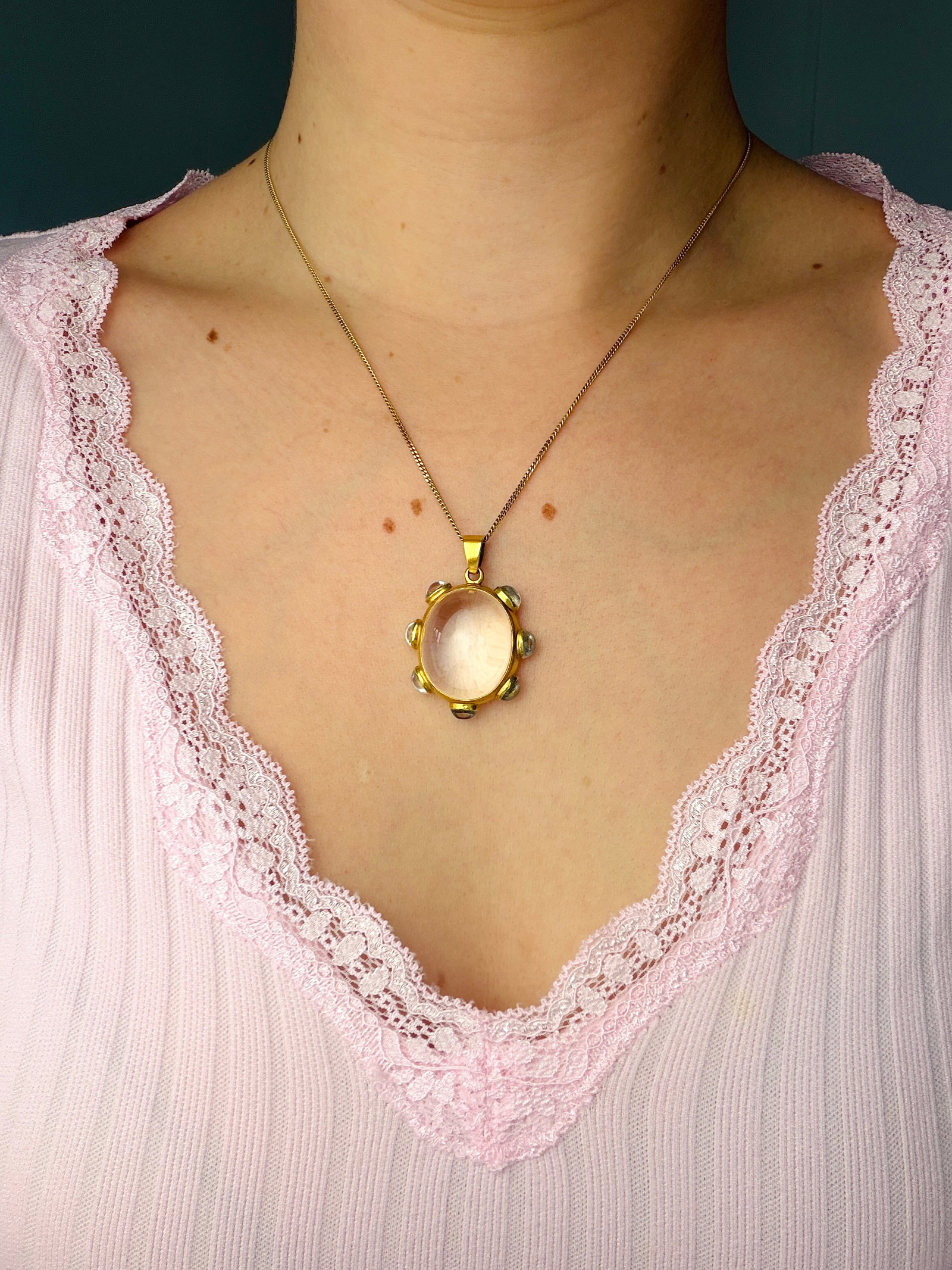 ANTIQUE 18CT YELLOW GOLD ROCK CRYSTAL POOL OF LIGHT PENDANT WITH HALO DETAILS - 2