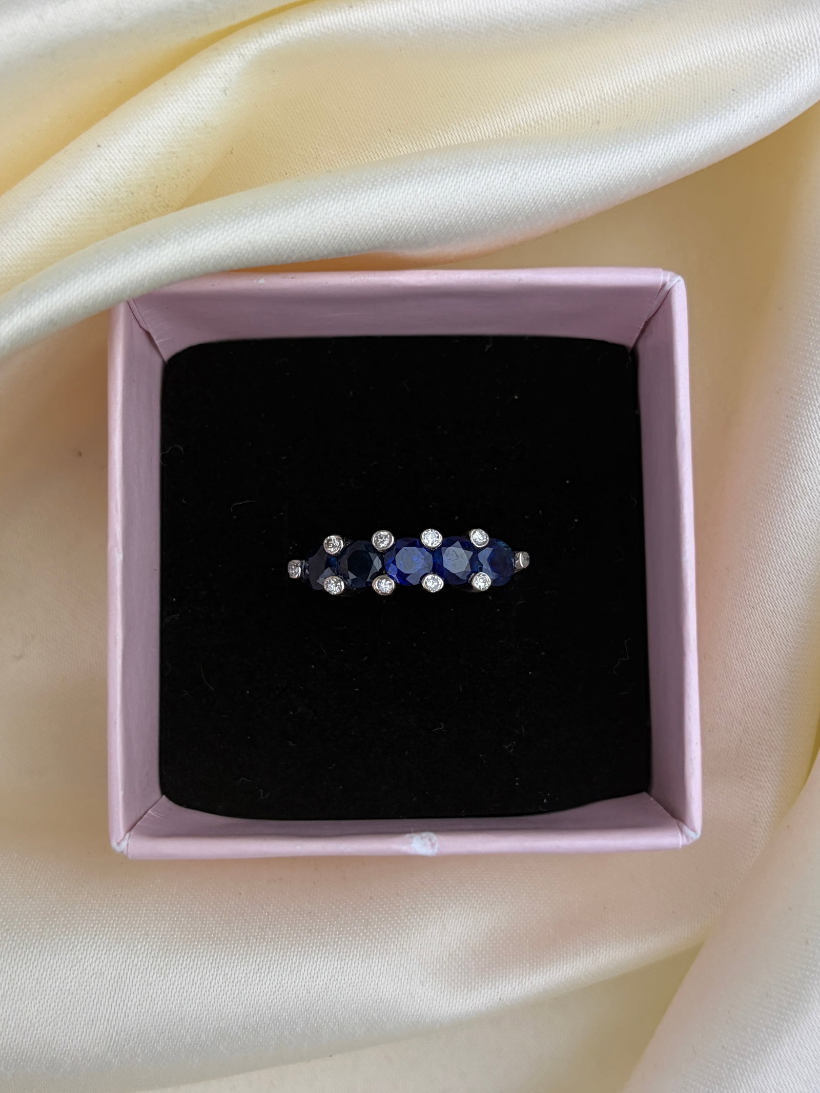 Vintage Sapphire and Diamond 9ct Gold Five-Stone Ring - 7