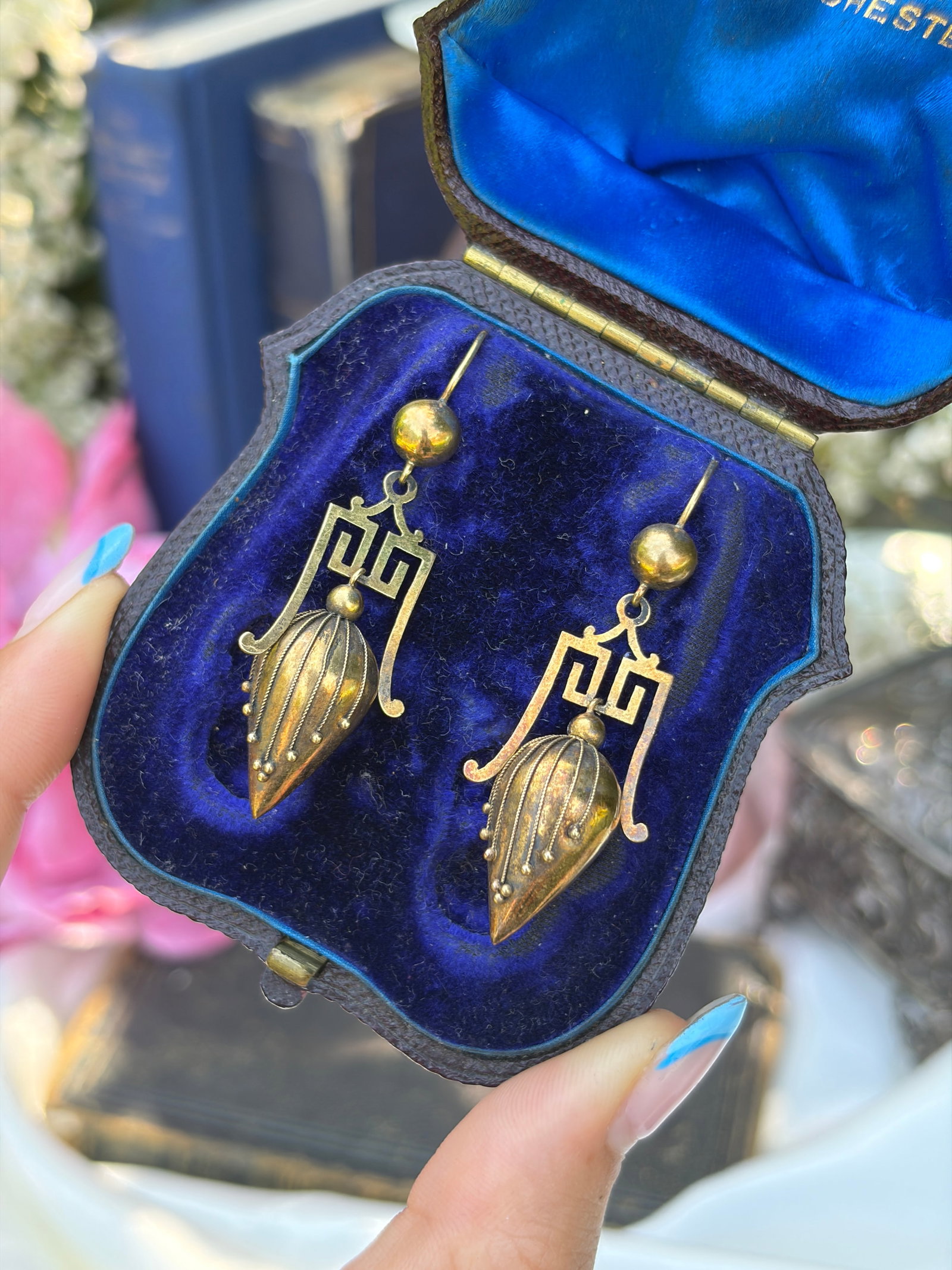 Antique Boxed Victorian Torpedo Earrings in 15ct Yellow Gold - 3