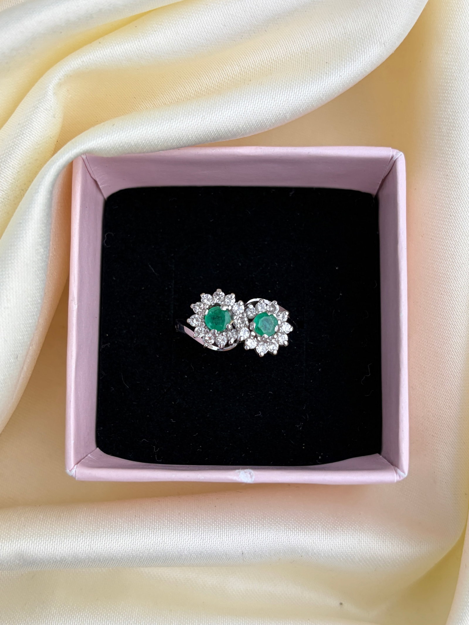Vintage 18 Carat White Gold Emerald and Diamond Double Cluster Ring - 7