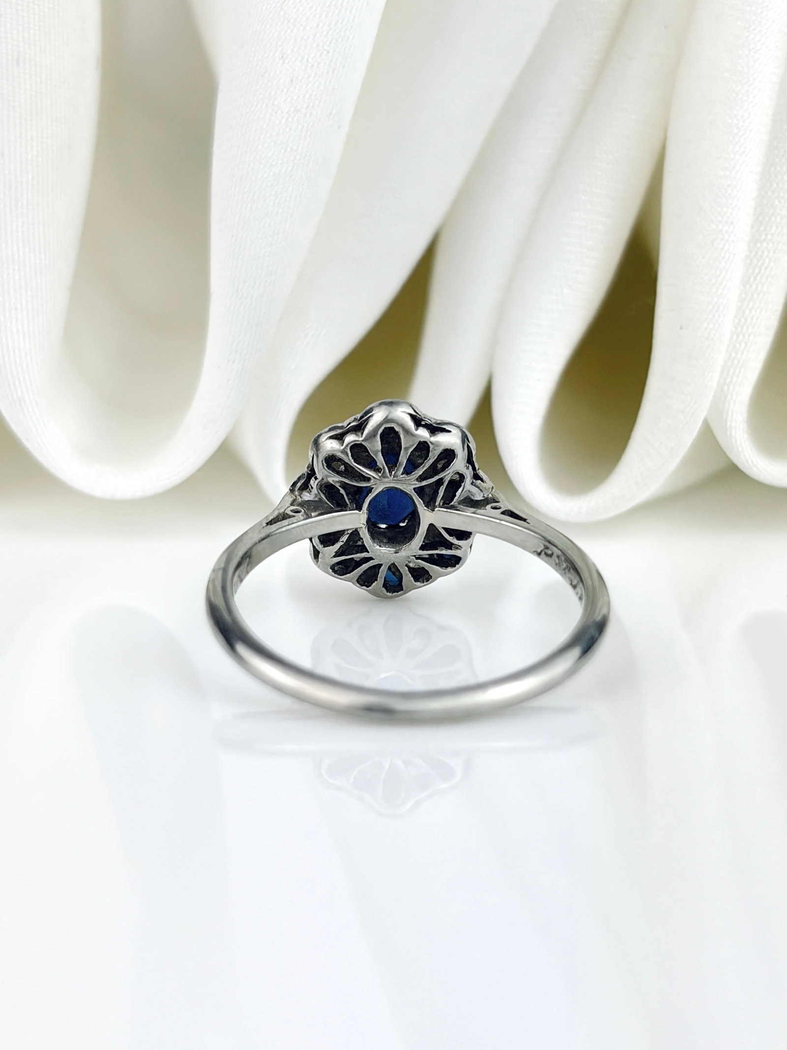 Stunning Art Deco Era 18ct White Gold and Platinum Sapphire and Diamond Flower Cluster Ring - 3