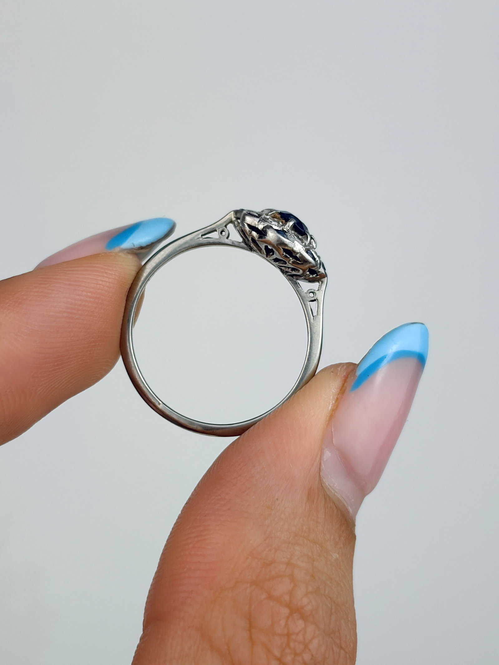 Stunning Art Deco Era 18ct White Gold and Platinum Sapphire and Diamond Flower Cluster Ring - 7
