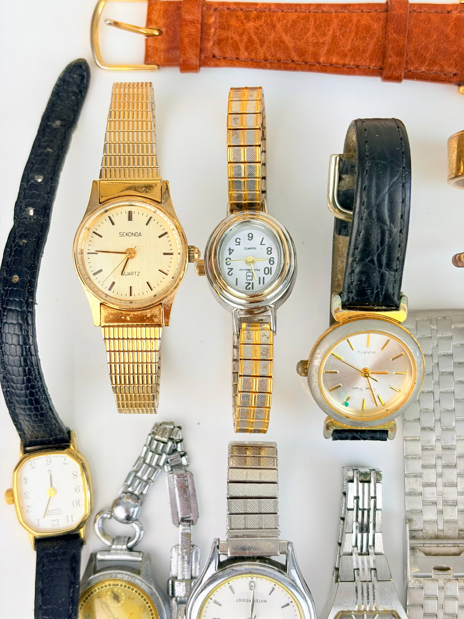 GIANT Mixed Lot Wrist Watches - Ladies Watches, Gold Tone, Mixed Metals etc - 7