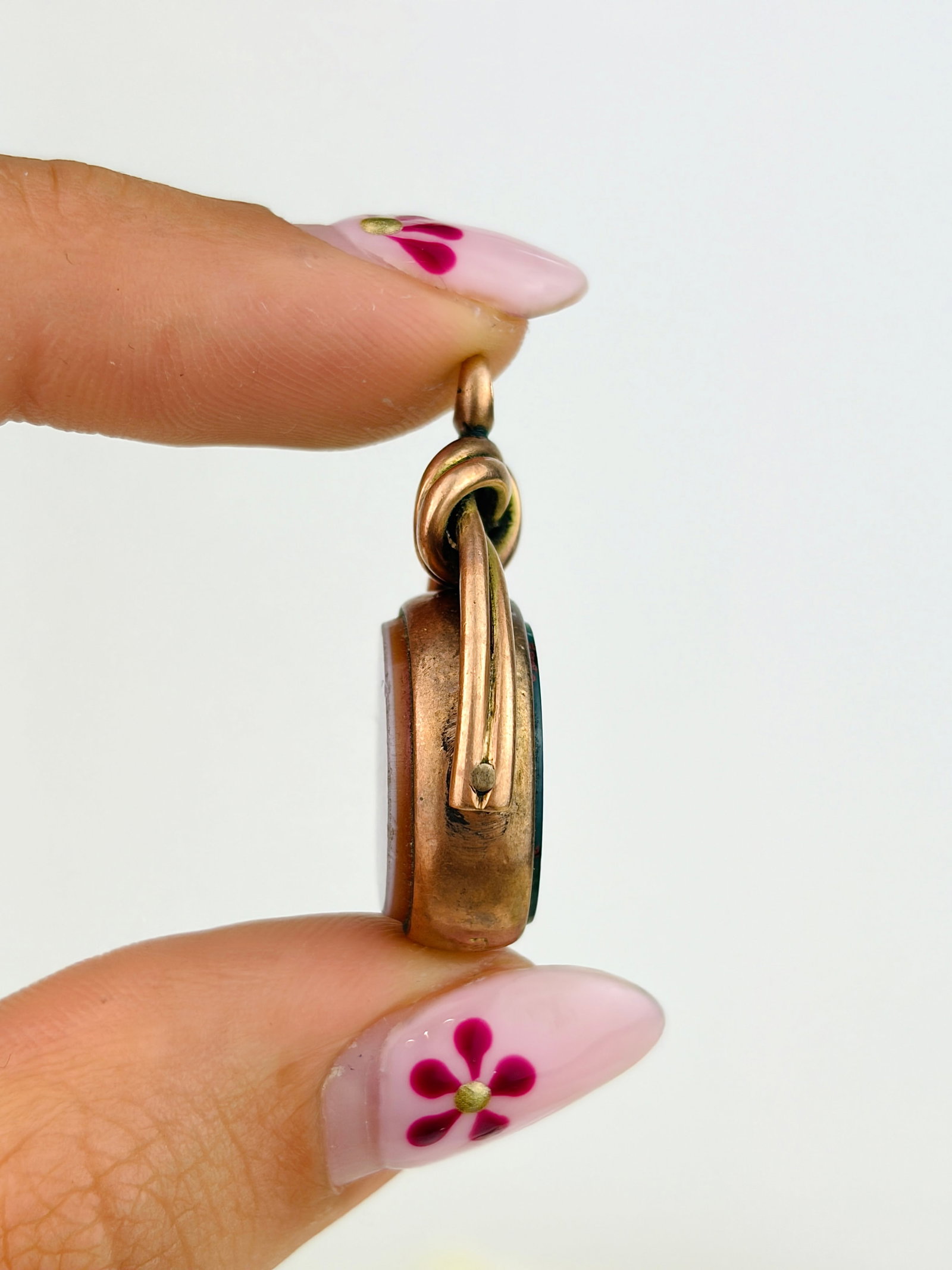 ANTIQUE VICTORIAN KNOT BLOODSTONE AND CARNELIAN SPINNER FOB PENDANT IN 10CT GOLD - 2