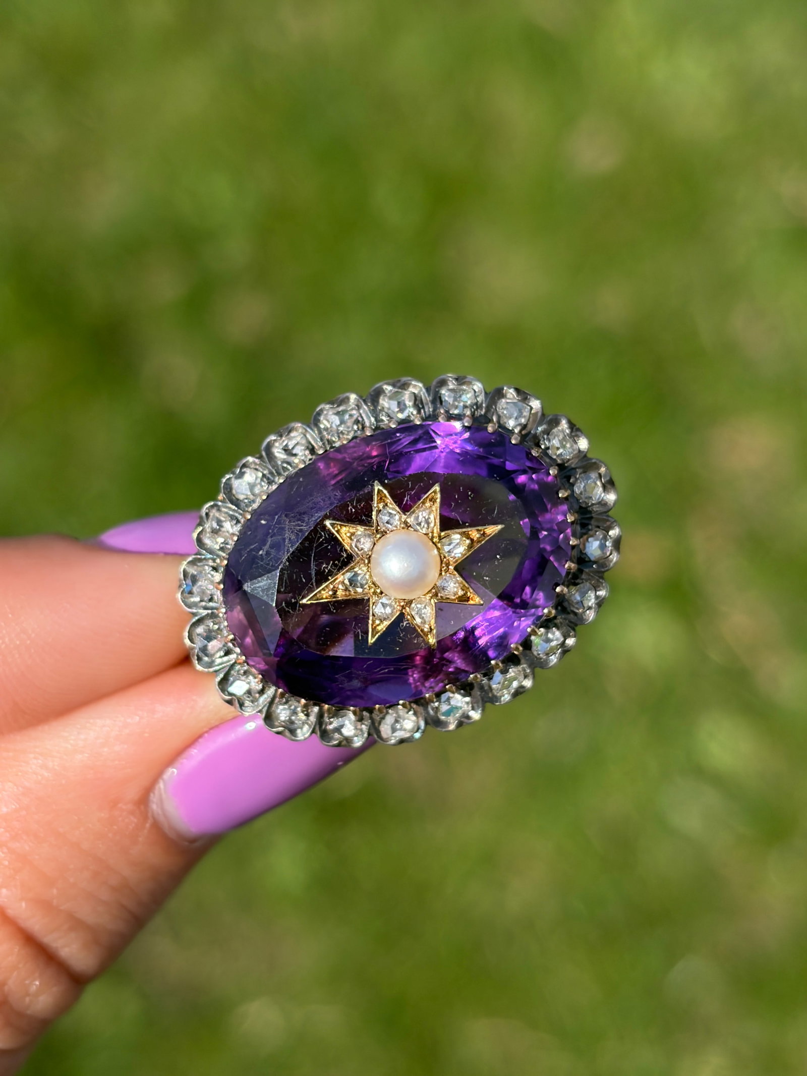 ANTIQUE BOXED VICTORIAN AMETHYST, ROSE CUT DIAMOND AND PEARL STAR BROOCH IN GOLD - 4