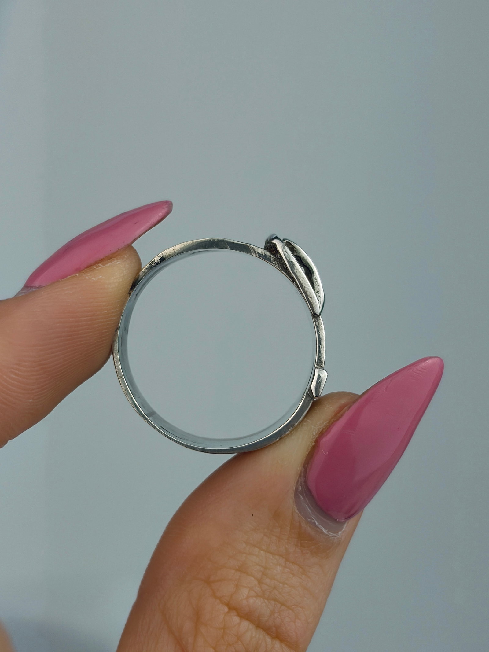 ANTIQUE SILVER ENGRAVED BUCKLE RING - 5