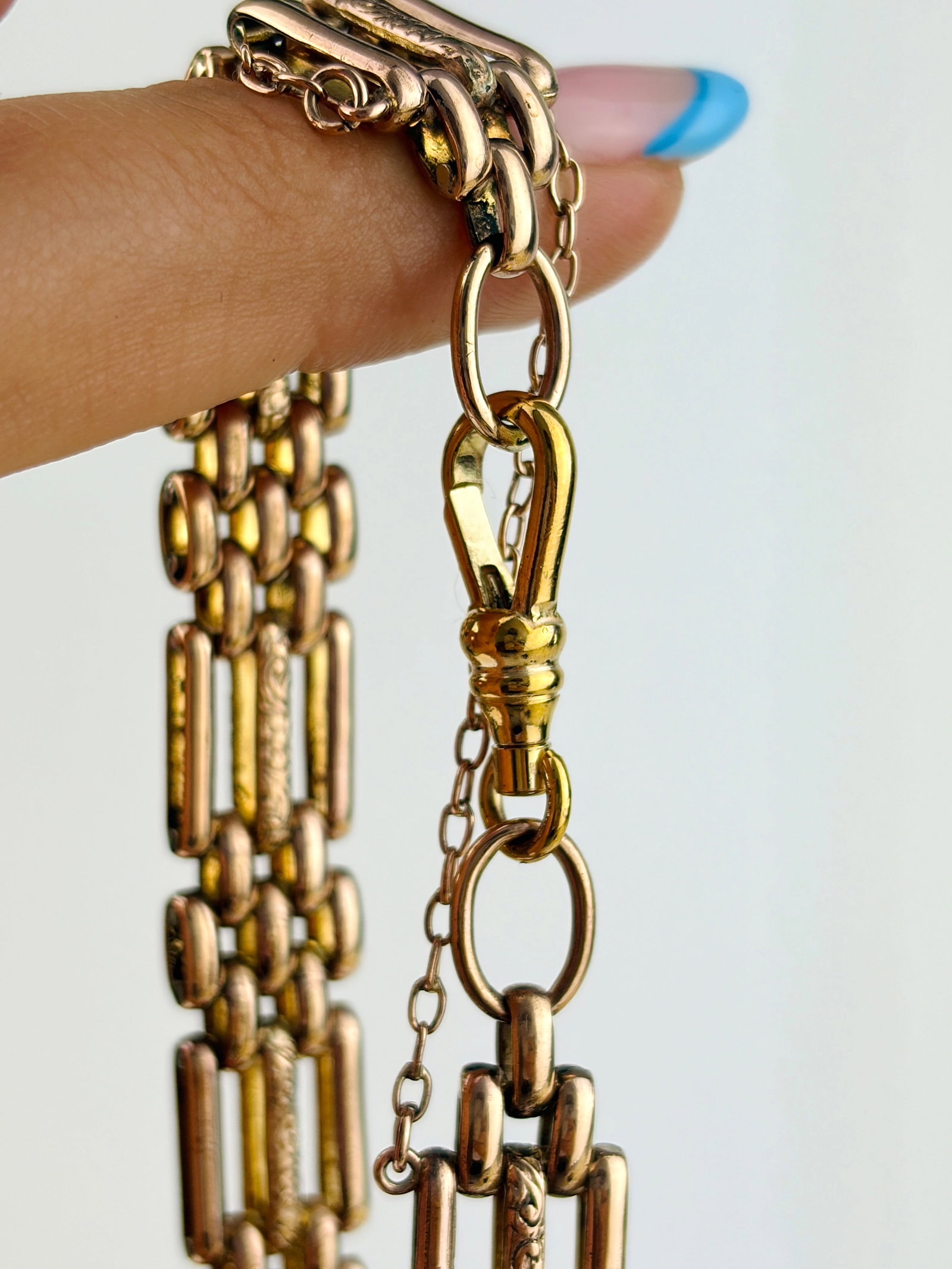 Chunky Gilt Metal Bracelet with Dogclip - 3