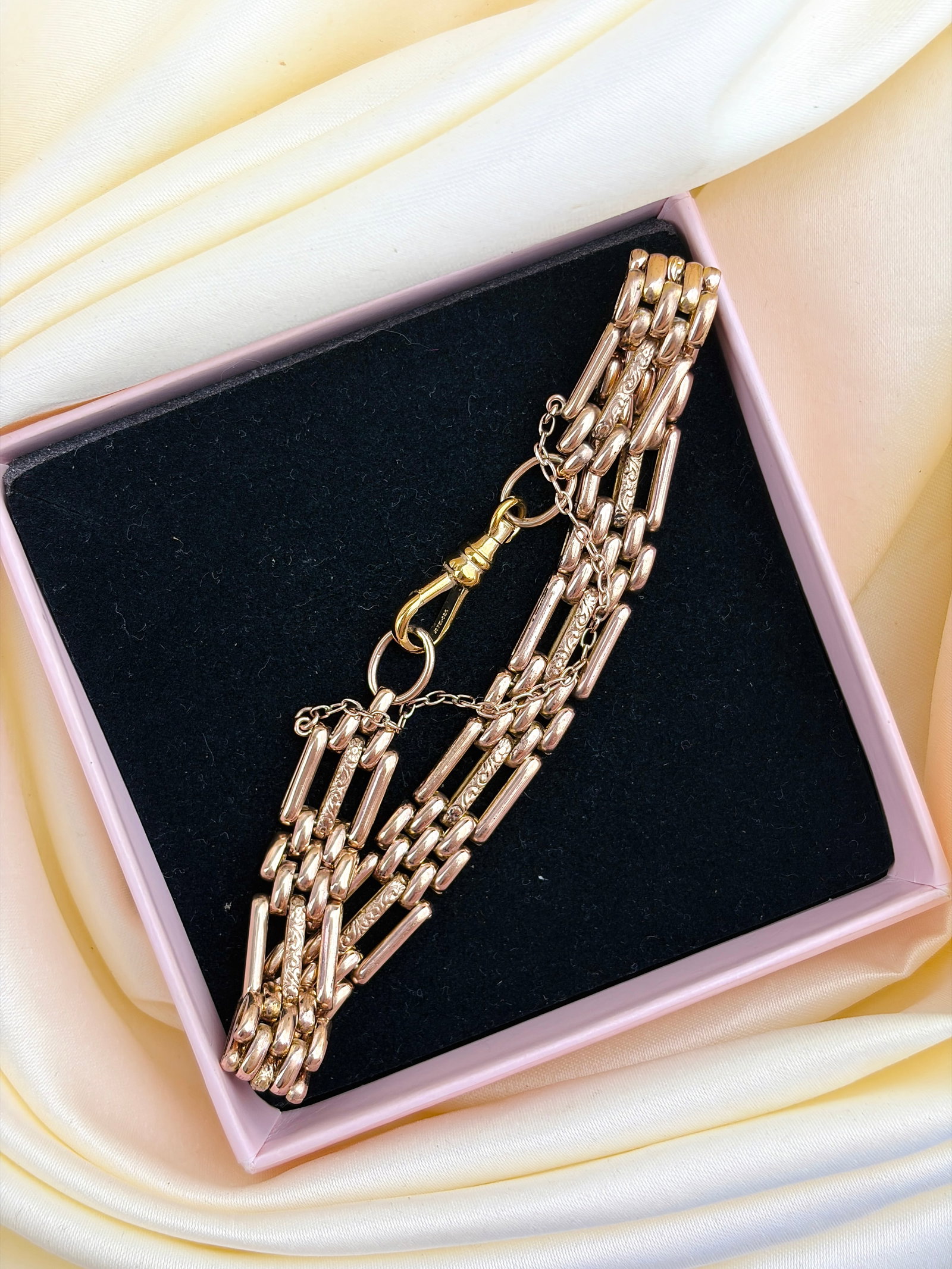 Chunky Gilt Metal Bracelet with Dogclip - 7