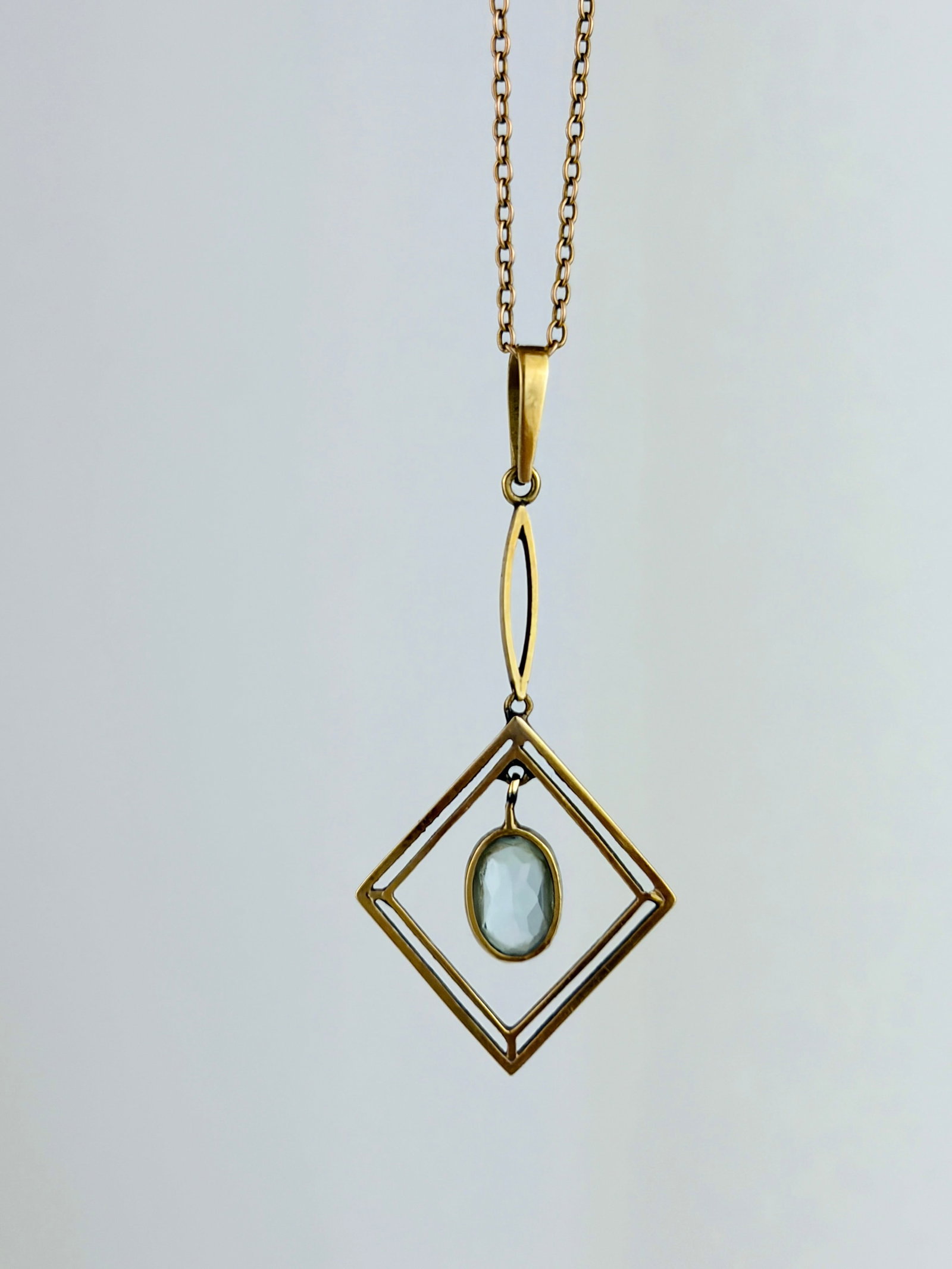 Antique 9ct Gold Aquamarine Pendant on 9ct Chain with Barrel Clasp - 3