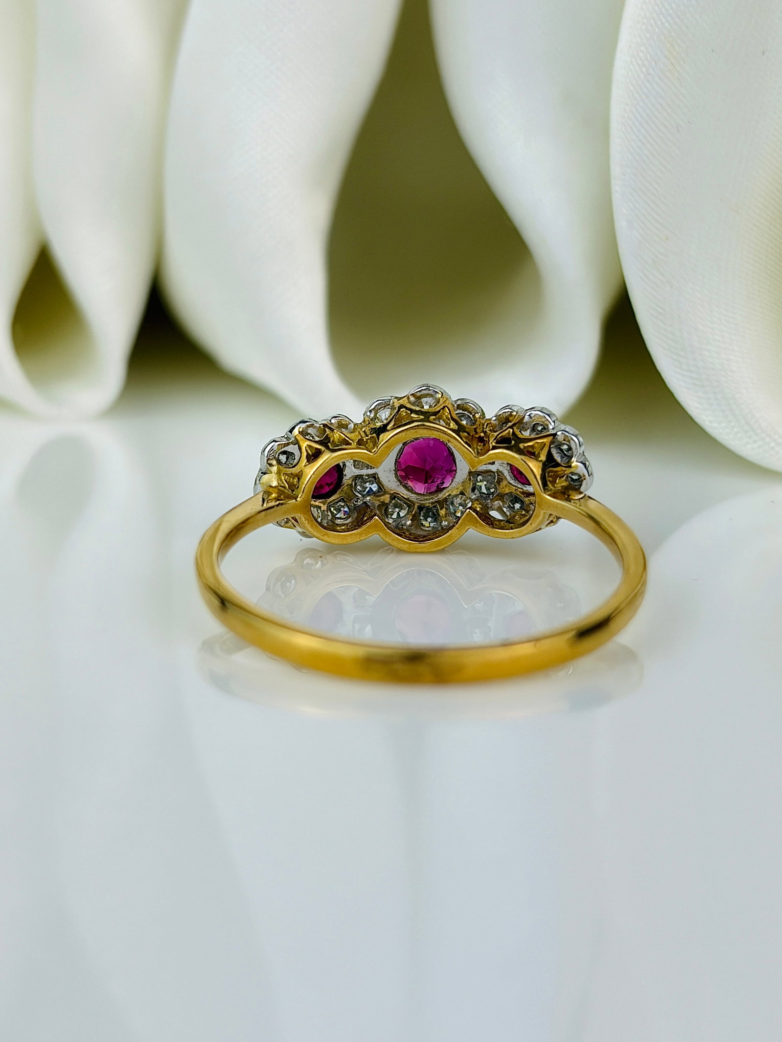 Vintage Ruby and Diamond 18 Carat Gold Triple Cluster Ring - 3
