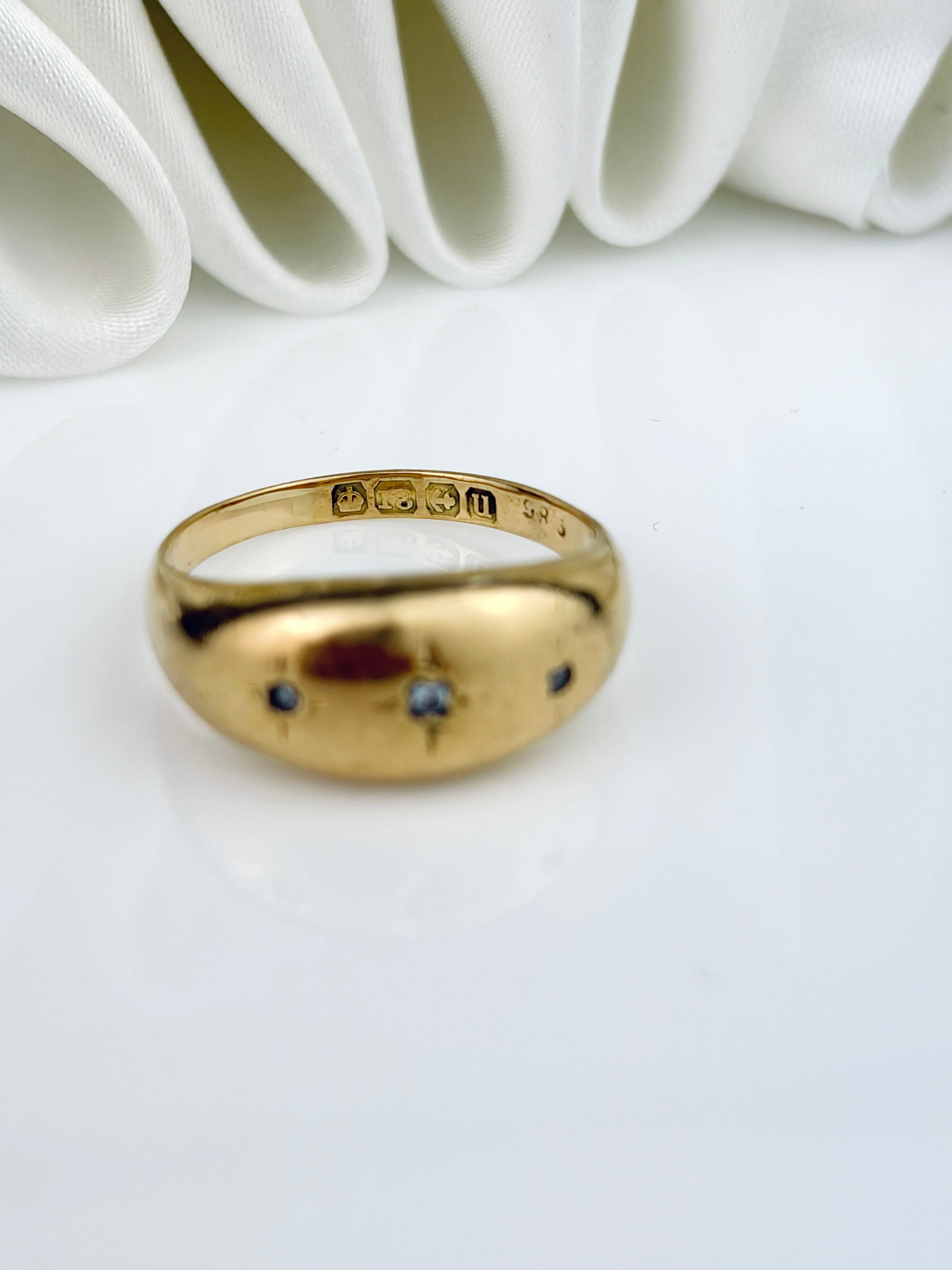 CHUNKY ANTIQUE 18CT YELLOW GOLD DIAMOND 3 STONE STAR RING - 4