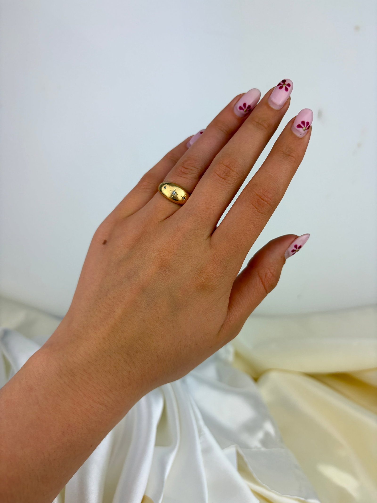 CHUNKY ANTIQUE 18CT YELLOW GOLD DIAMOND 3 STONE STAR RING - 7