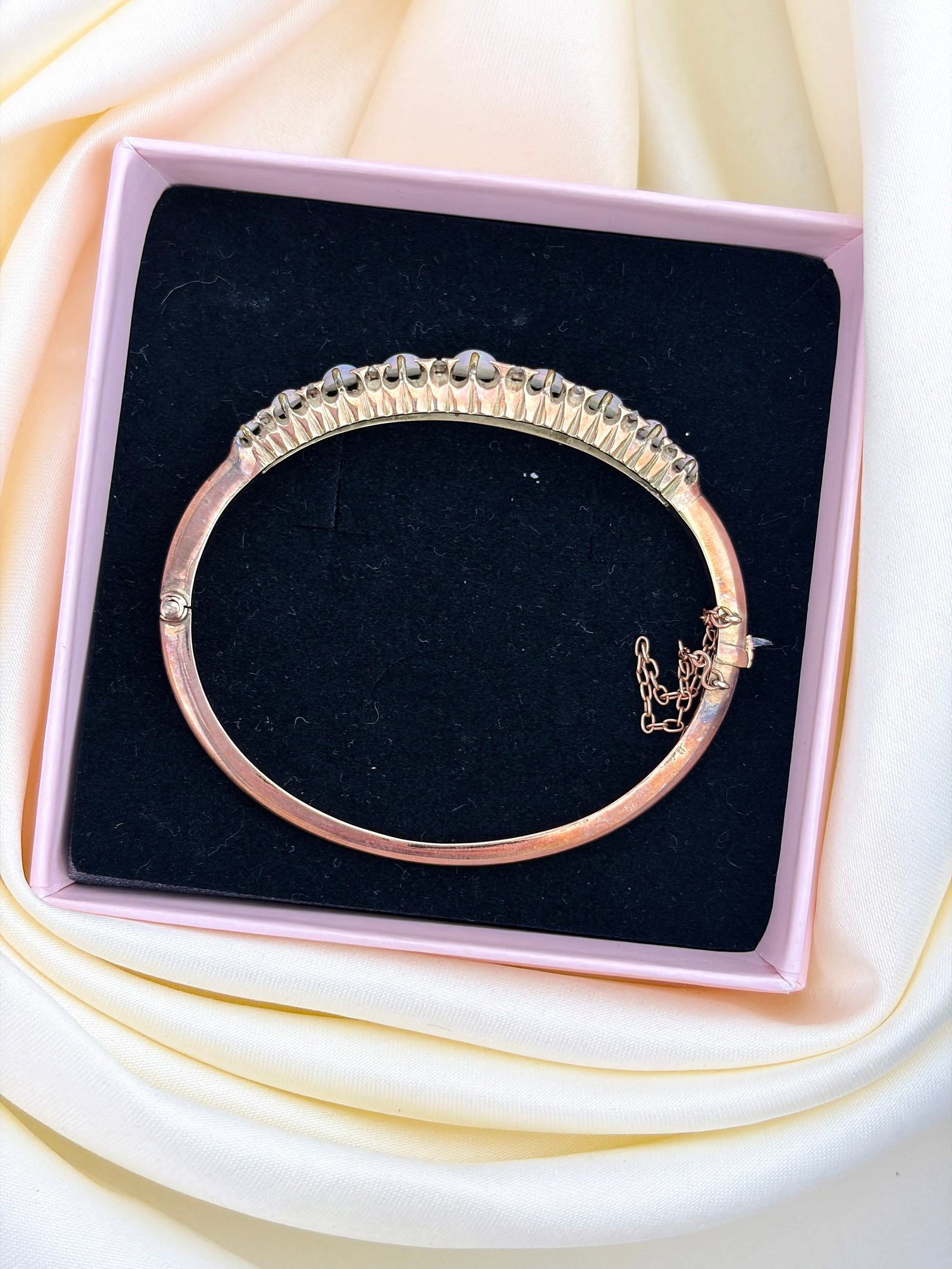 ANTIQUE OPAL AND DIAMOND 9ct GOLD BANGLE BRACELET - 5