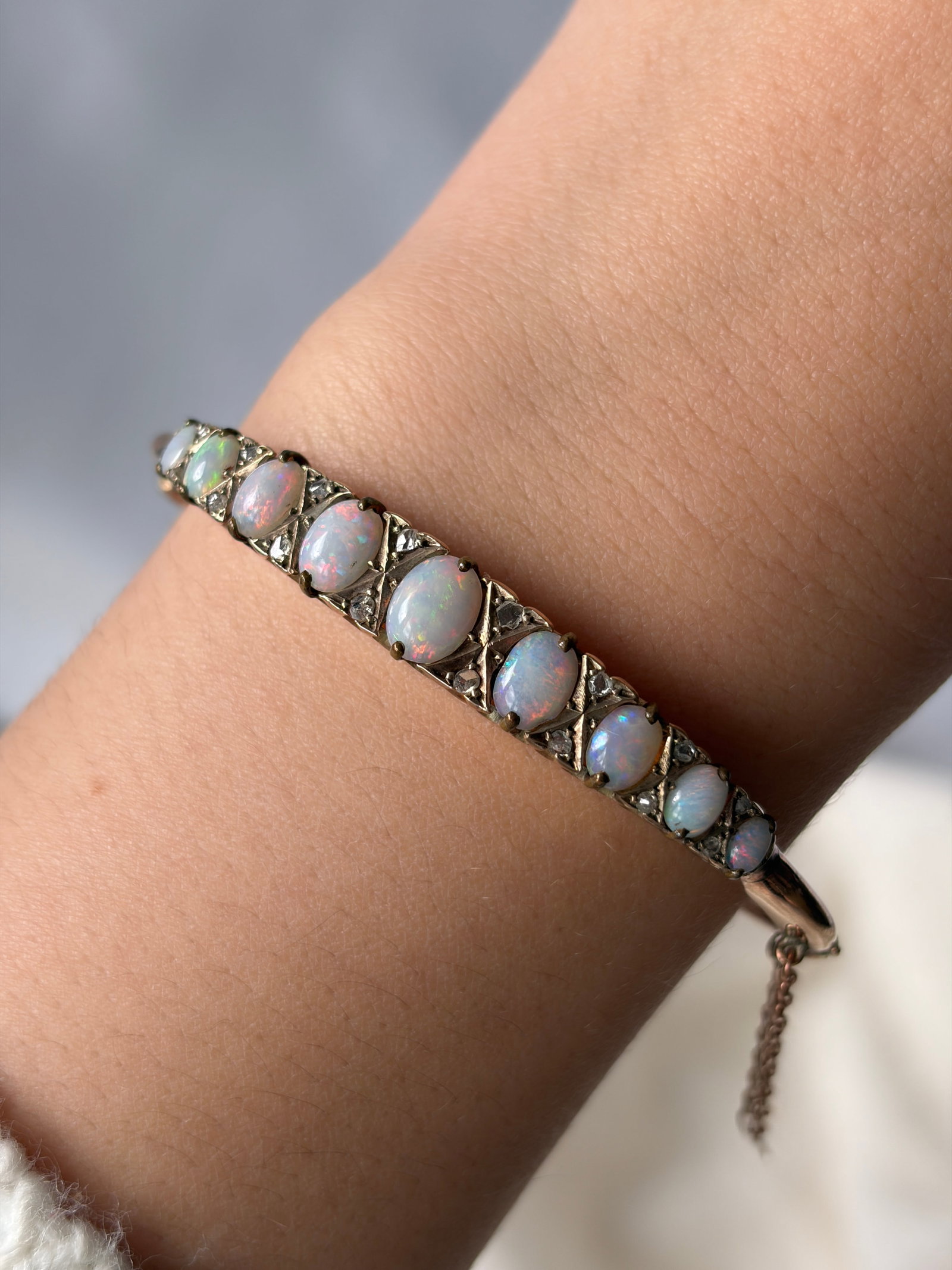 ANTIQUE OPAL AND DIAMOND 9ct GOLD BANGLE BRACELET - 7