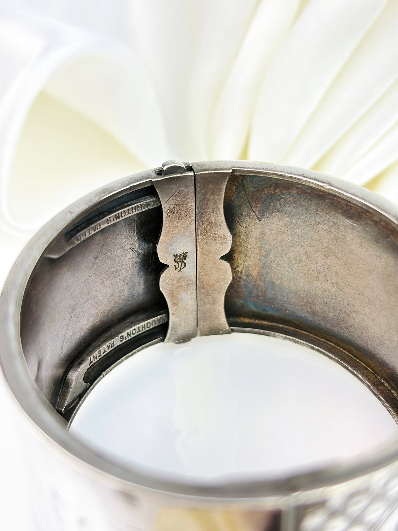 ANTIQUE SILVER WIDE AESTHETIC BANGLE/BRACELET - 3