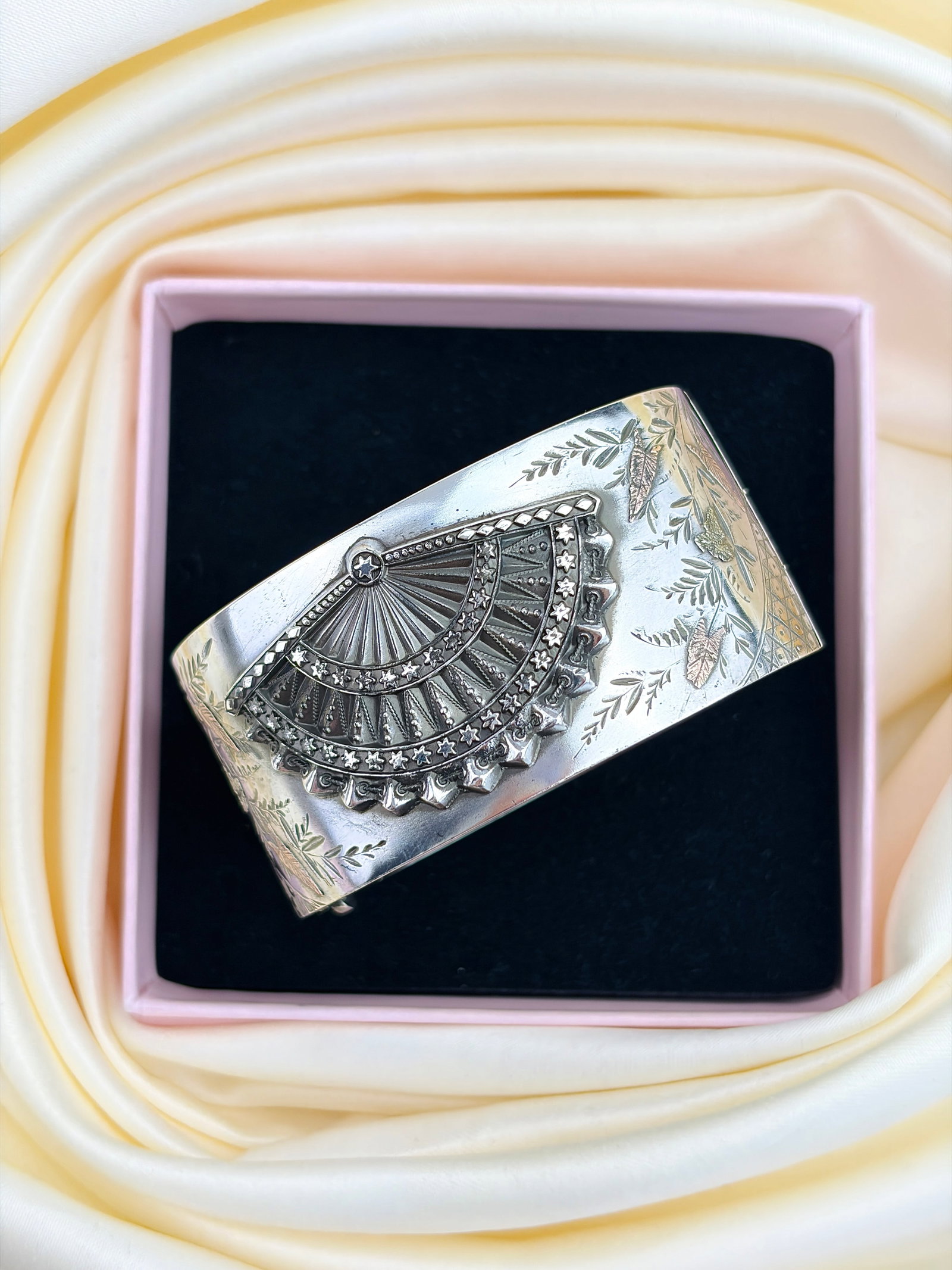 ANTIQUE SILVER WIDE AESTHETIC BANGLE/BRACELET - 7