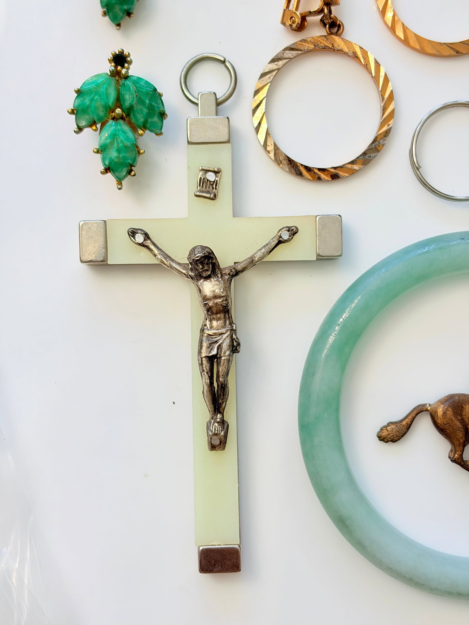 MIXED LOT- BANGLE, LARGE CROSS ETC: MIXED LOT- BANGLE, LARGE CROSS ETC