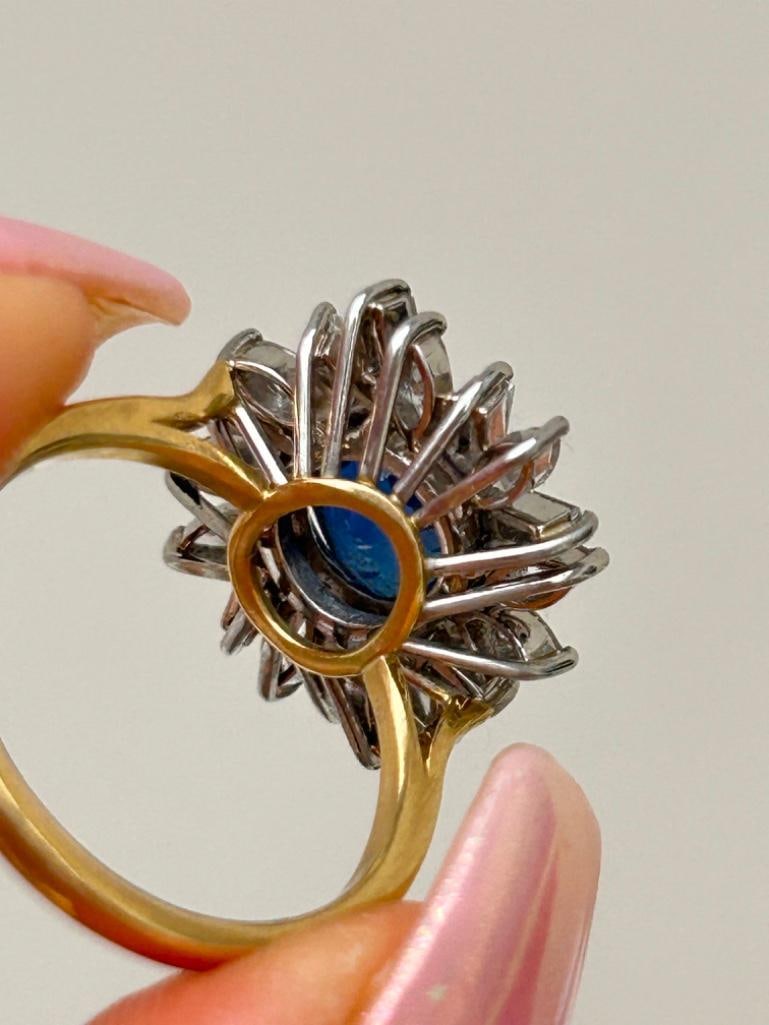 Incredible Natural 3.15ct Sapphire with Diamond Surround in 18ct Yellow Gold - 7