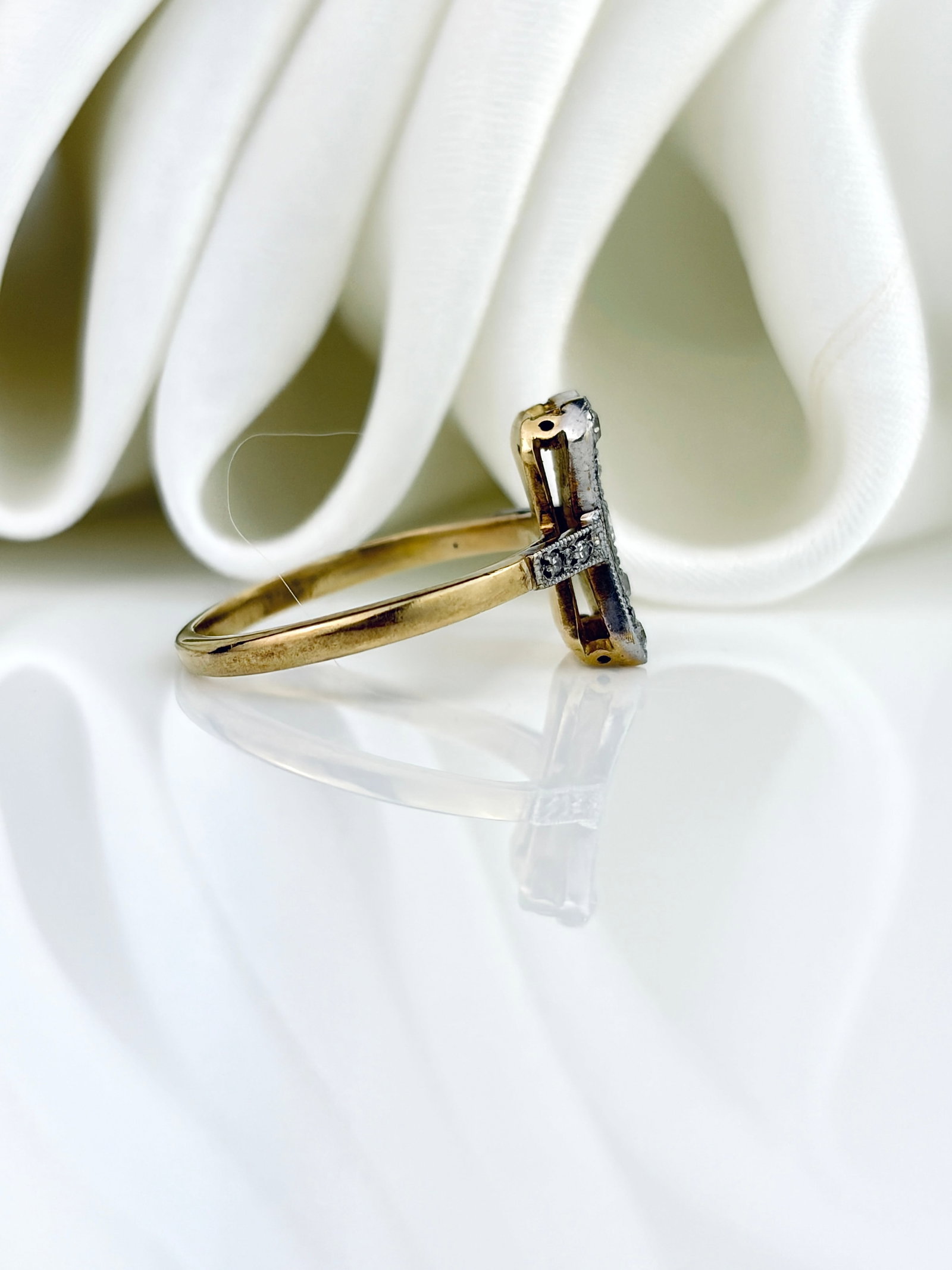 ANTIQUE ART DECO DIAMOND RING IN 18CT GOLD AND PLATINUM - 2