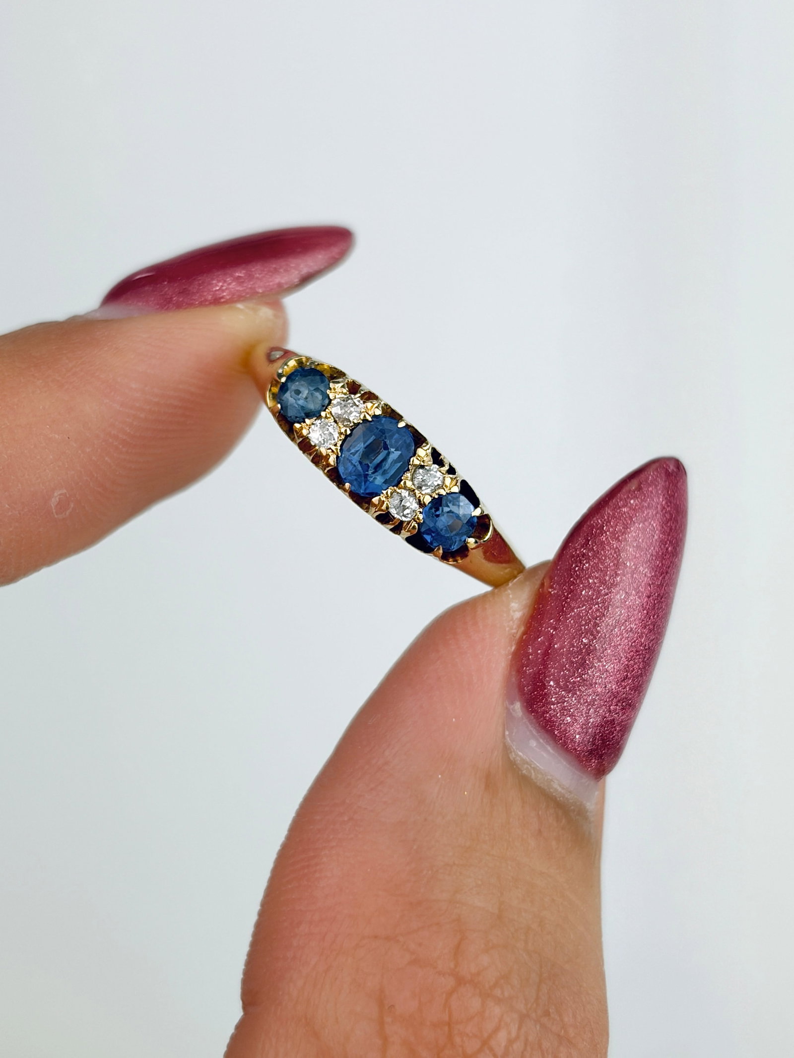 Wonderful Sapphire and Diamond 5 Stone Ring in Gold - 5