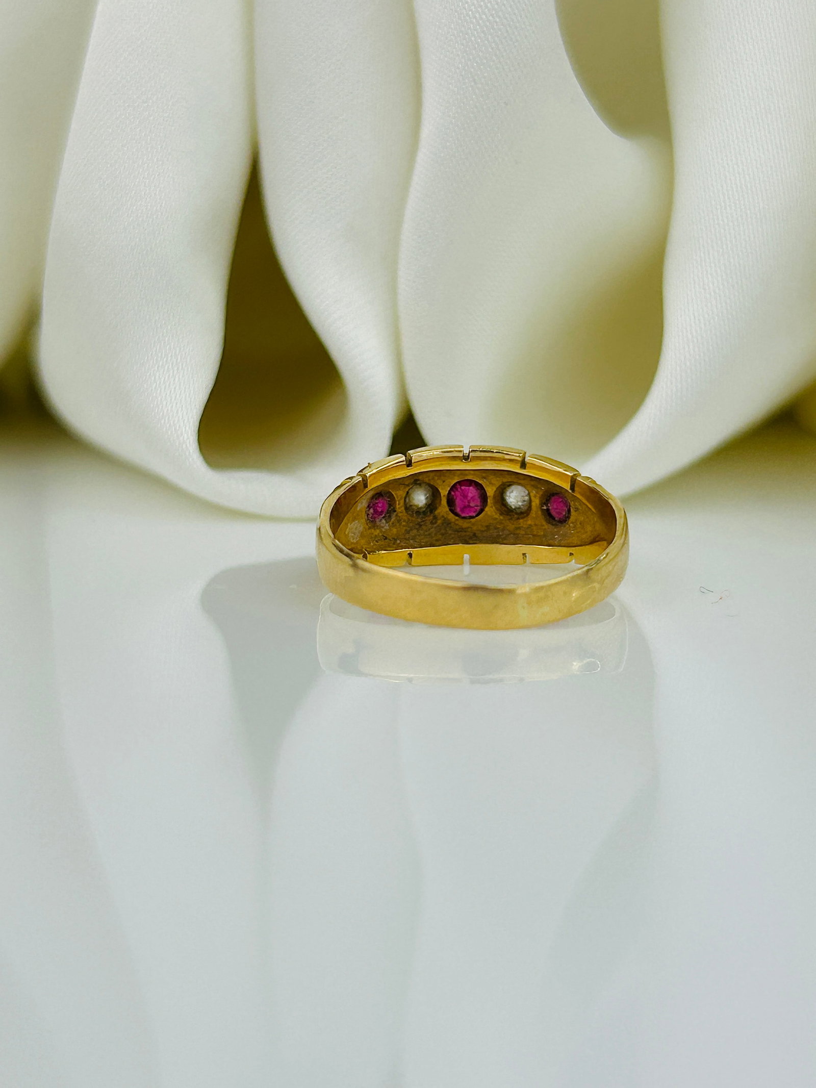 Antique C.1896 Ruby and Diamond Ornate Ring in 18ct Yellow Gold - 3