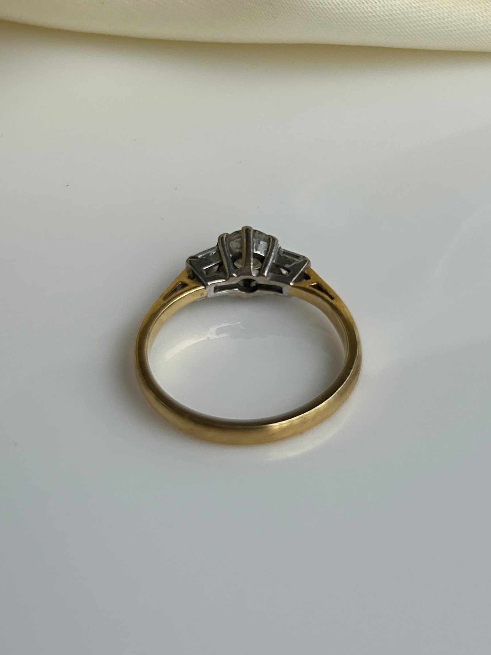 Antique Diamond 3 Stone in 18ct Gold - 3