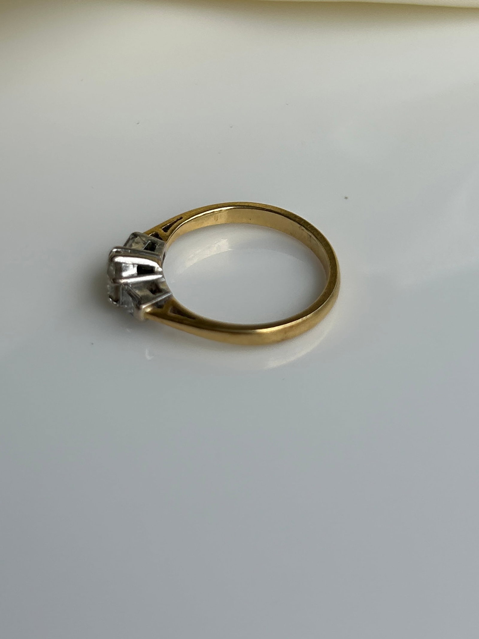 Antique Diamond 3 Stone in 18ct Gold - 4